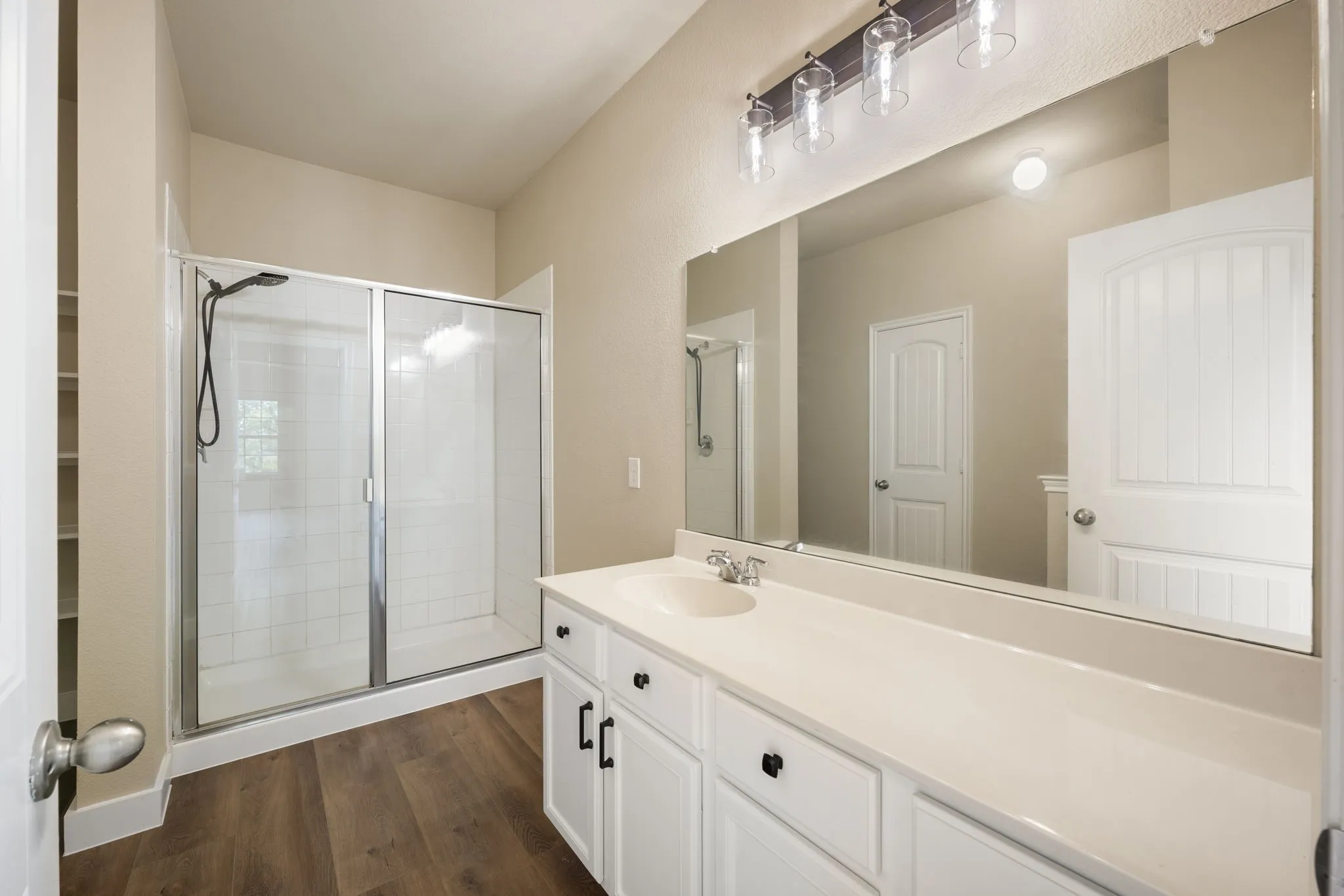 Single Family Residence For Sale in Collin County , 1306 Cedar Hollow Drive, Princeton, Texas 75407, 5 Bedroom, 3 Bathroom, 2 Garage spaces, 2,594 Sqft, built in 2016, mls#21294771, Real Estate Agent in Princeton, Homes For Sale in Collin county, Homes For Sale in Princeton, Realtor in Princeton Texas, Real Estate Brokerage Independent Realty Texas, Luminita Cordes Realtor