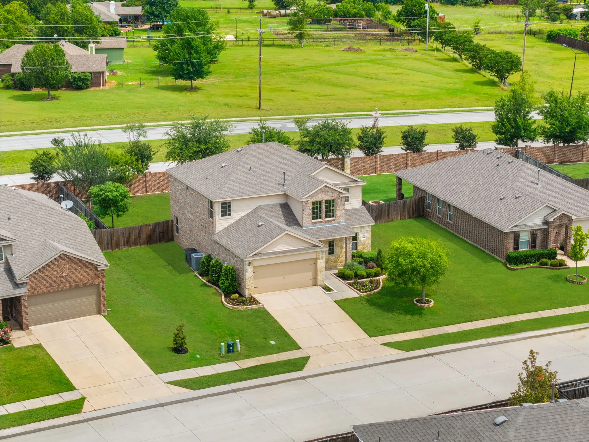 Single Family Residence For Sale in Collin County , 1306 Cedar Hollow Drive, Princeton, Texas 75407, 5 Bedroom, 3 Bathroom, 2 Garage spaces, 2,594 Sqft, built in 2016, mls#21294771, Real Estate Agent in Princeton, Homes For Sale in Collin county, Homes For Sale in Princeton, Realtor in Princeton Texas, Real Estate Brokerage Independent Realty Texas, Luminita Cordes Realtor