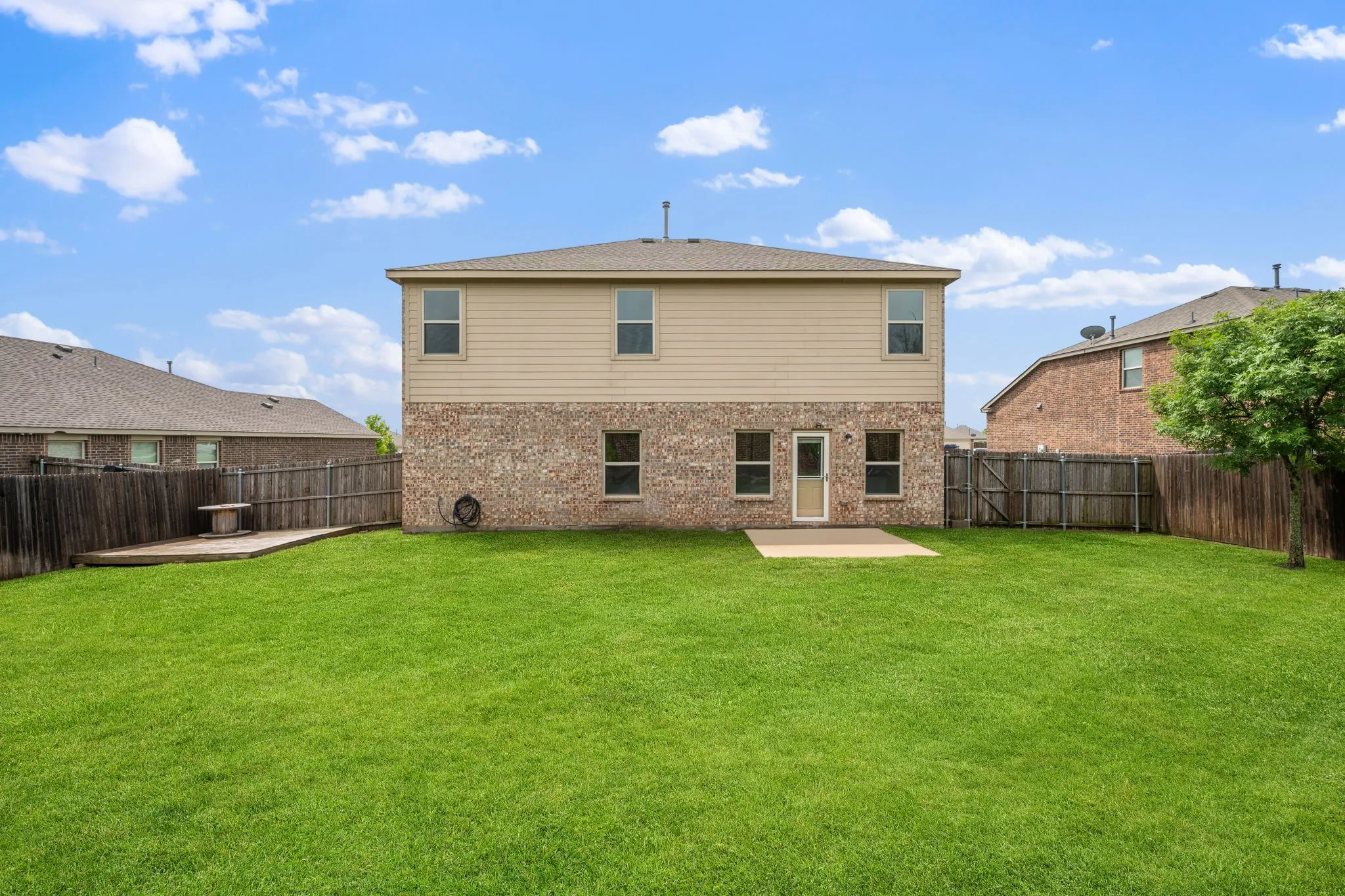 Single Family Residence For Sale in Collin County , 1306 Cedar Hollow Drive, Princeton, Texas 75407, 5 Bedroom, 3 Bathroom, 2 Garage spaces, 2,594 Sqft, built in 2016, mls#21294771, Real Estate Agent in Princeton, Homes For Sale in Collin county, Homes For Sale in Princeton, Realtor in Princeton Texas, Real Estate Brokerage Independent Realty Texas, Luminita Cordes Realtor