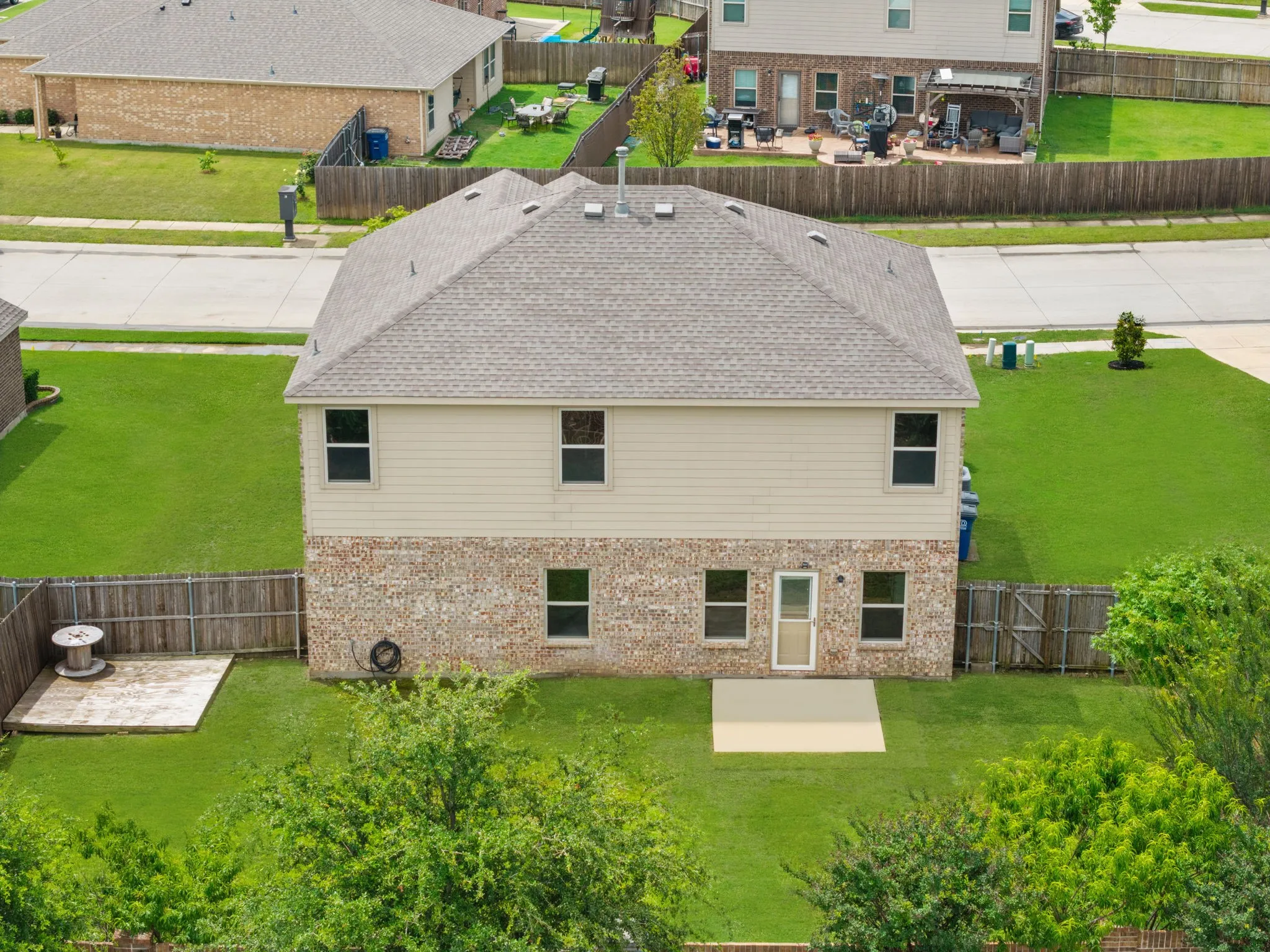 Single Family Residence For Sale in Collin County , 1306 Cedar Hollow Drive, Princeton, Texas 75407, 5 Bedroom, 3 Bathroom, 2 Garage spaces, 2,594 Sqft, built in 2016, mls#21294771, Real Estate Agent in Princeton, Homes For Sale in Collin county, Homes For Sale in Princeton, Realtor in Princeton Texas, Real Estate Brokerage Independent Realty Texas, Luminita Cordes Realtor
