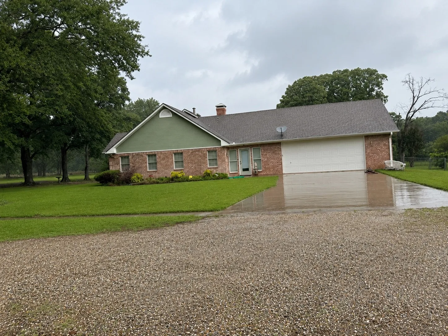 Farm For Sale in Fannin County , 4832 N State Highway 78, Bonham, Texas 75418, 3 Bedroom, 2 Bathroom, 2 Garage spaces, 2,840 Sqft, built in 1994, mls#21294818, Real Estate Agent in Bonham, Homes For Sale in Fannin county, Homes For Sale in Bonham, Realtor in Bonham Texas, Real Estate Brokerage Independent Realty Texas, Luminita Cordes Realtor