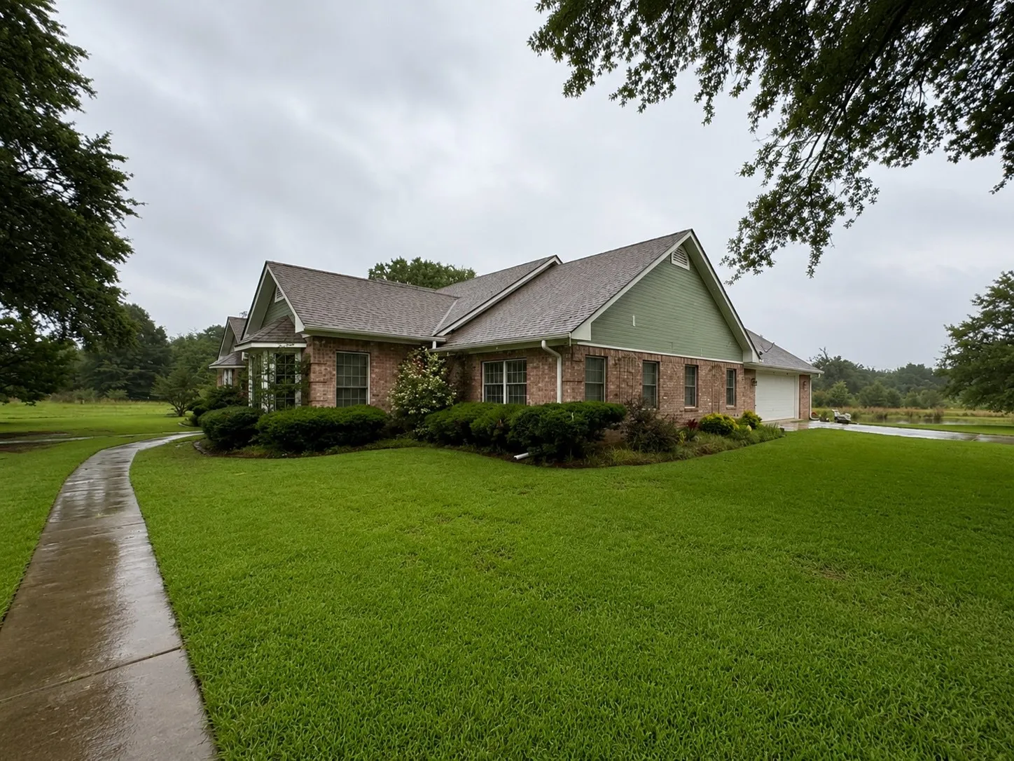 Farm For Sale in Fannin County , 4832 N State Highway 78, Bonham, Texas 75418, 3 Bedroom, 2 Bathroom, 2 Garage spaces, 2,840 Sqft, built in 1994, mls#21294818, Real Estate Agent in Bonham, Homes For Sale in Fannin county, Homes For Sale in Bonham, Realtor in Bonham Texas, Real Estate Brokerage Independent Realty Texas, Luminita Cordes Realtor