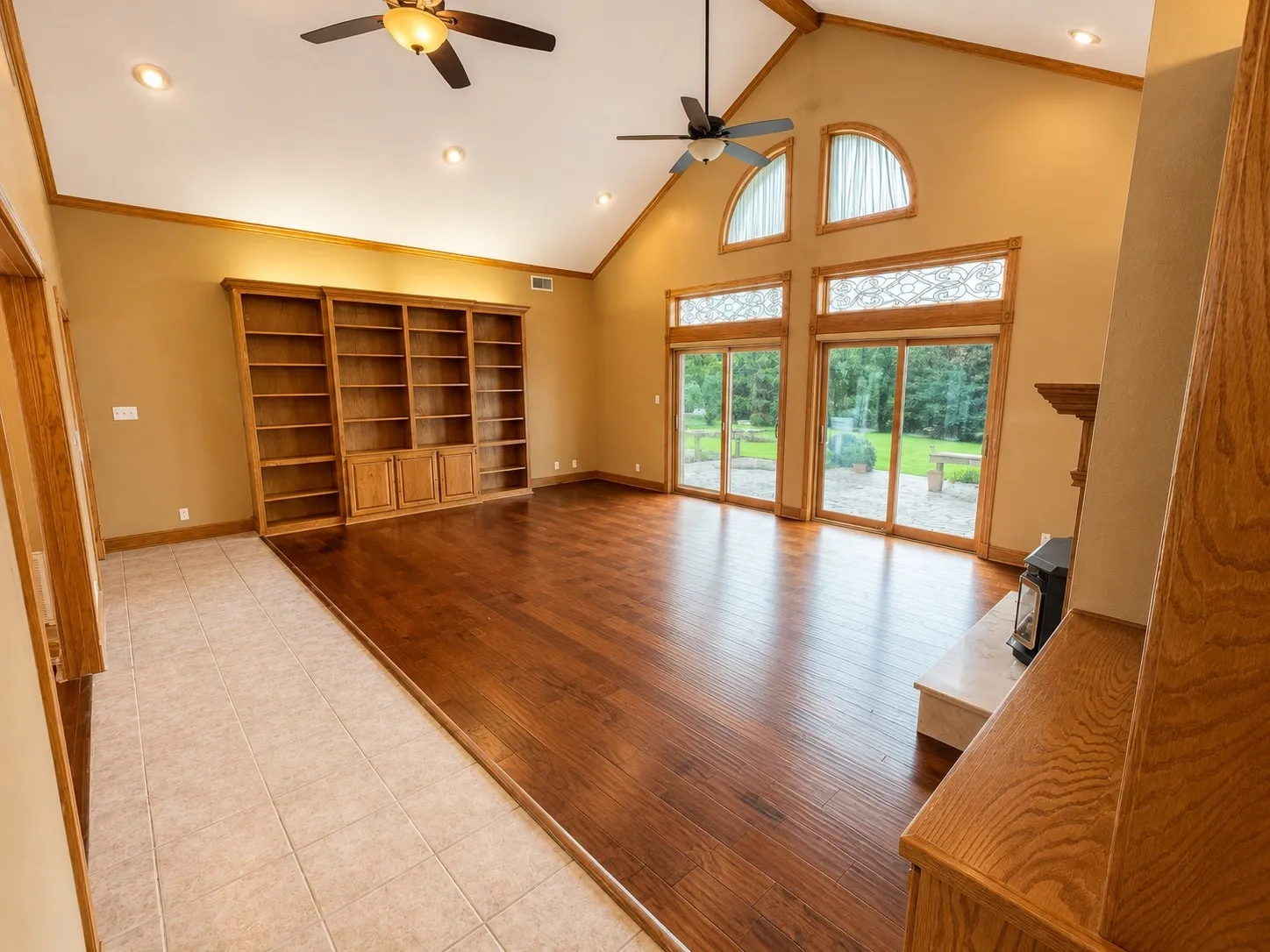 Farm For Sale in Fannin County , 4832 N State Highway 78, Bonham, Texas 75418, 3 Bedroom, 2 Bathroom, 2 Garage spaces, 2,840 Sqft, built in 1994, mls#21294818, Real Estate Agent in Bonham, Homes For Sale in Fannin county, Homes For Sale in Bonham, Realtor in Bonham Texas, Real Estate Brokerage Independent Realty Texas, Luminita Cordes Realtor