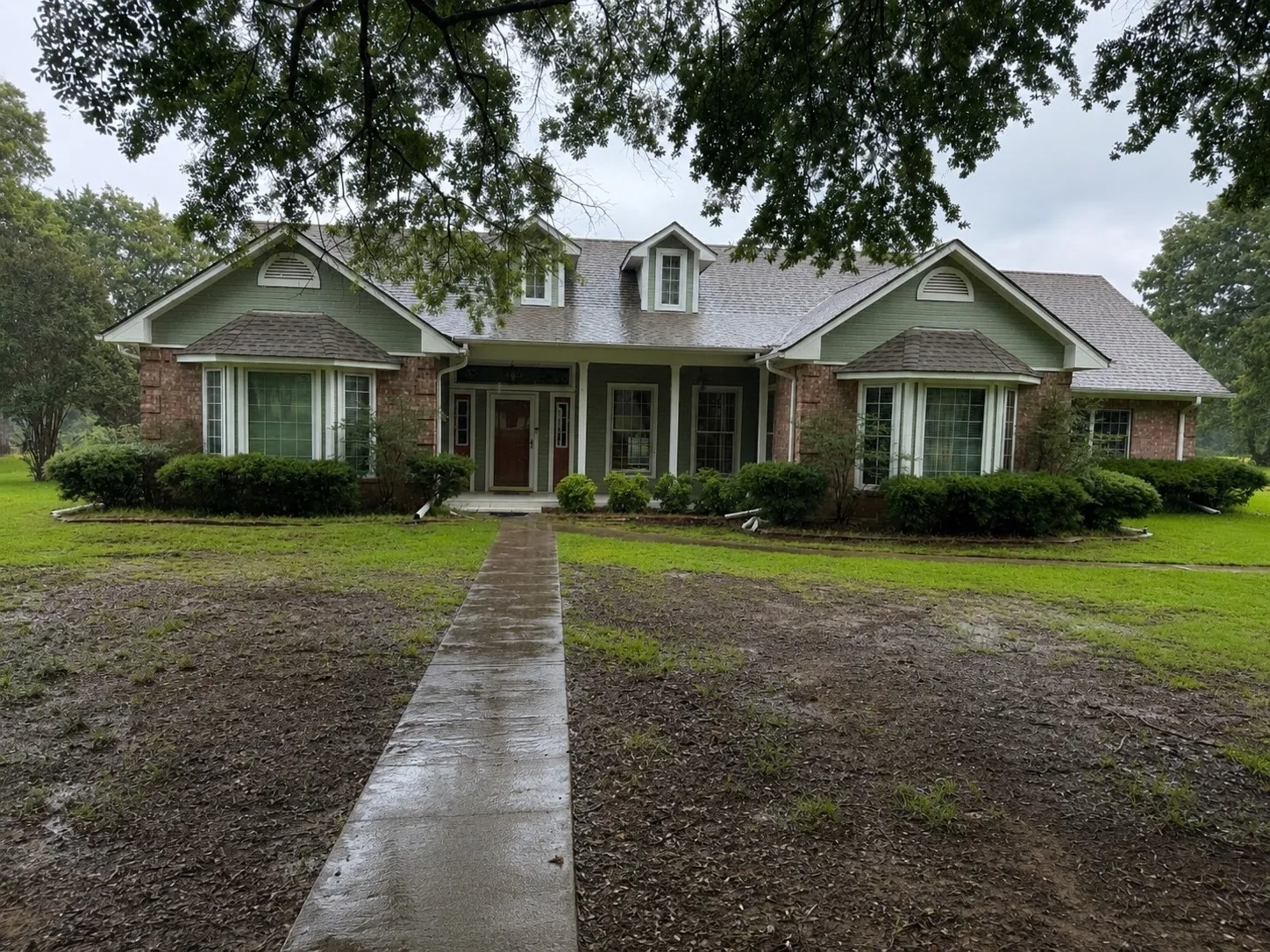 Farm For Sale in Fannin County , 4832 N State Highway 78, Bonham, Texas 75418, 3 Bedroom, 2 Bathroom, 2 Garage spaces, 2,840 Sqft, built in 1994, mls#21294818, Real Estate Agent in Bonham, Homes For Sale in Fannin county, Homes For Sale in Bonham, Realtor in Bonham Texas, Real Estate Brokerage Independent Realty Texas, Luminita Cordes Realtor