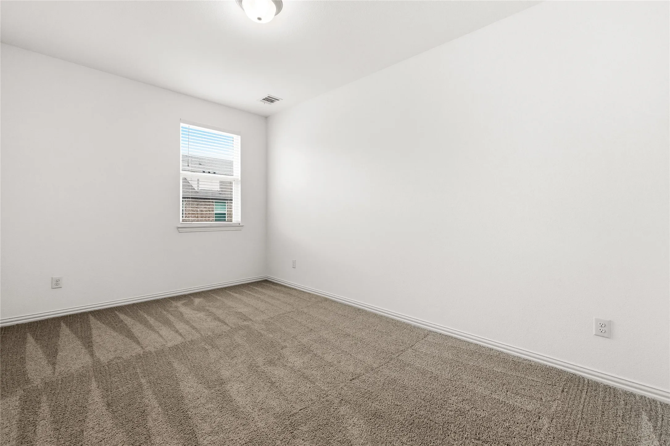 Townhouse For Rent in Dallas County , 3216 Midnight Drive, Sachse, Texas 75048, 3 Bedrooms, 3 Bathrooms, 2 Garage spaces, 1,950 Sqft, built in 2021, Price $2,550, mls#21294803, Real Estate Agent in Sachse, Homes For Rent in Dallas county, Homes For Rent in Sachse, Realtor in Sachse Texas, Real Estate Brokerage Independent Realty Texas, Luminita Cordes Realtor