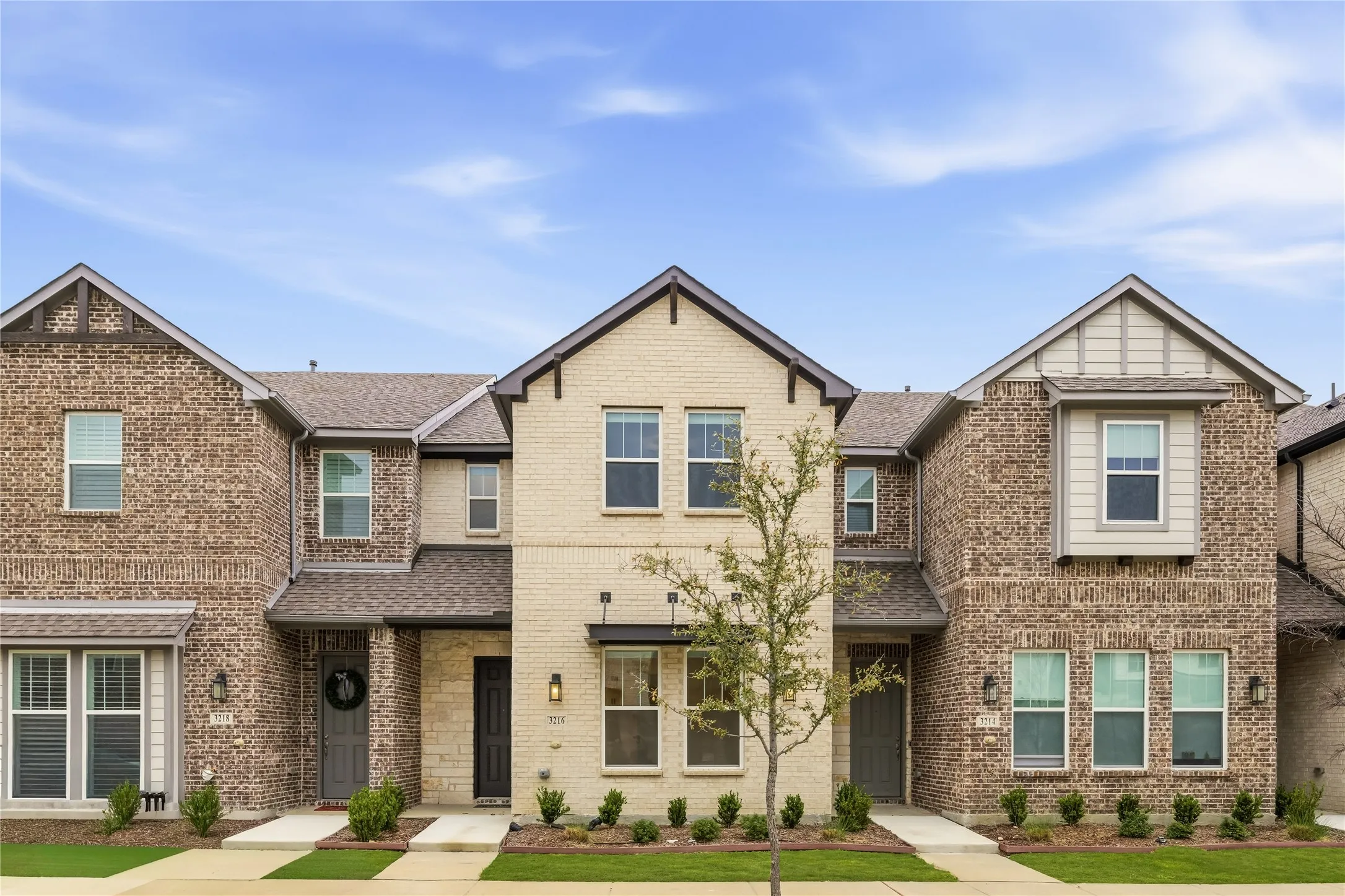 Townhouse For Rent in Dallas County , 3216 Midnight Drive, Sachse, Texas 75048, 3 Bedrooms, 3 Bathrooms, 2 Garage spaces, 1,950 Sqft, built in 2021, Price $2,550, mls#21294803, Real Estate Agent in Sachse, Homes For Rent in Dallas county, Homes For Rent in Sachse, Realtor in Sachse Texas, Real Estate Brokerage Independent Realty Texas, Luminita Cordes Realtor