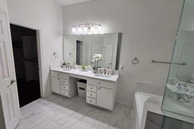 Single Family Residence For Rent in Denton County , 215 Lairds Drive, Coppell, Texas 75019, 4 Bedrooms, 3 Bathrooms, 2 Garage spaces, 2,664 Sqft, built in 2000, Price $3,500, mls#21294830, Real Estate Agent in Coppell, Homes For Rent in Denton county, Homes For Rent in Coppell, Realtor in Coppell Texas, Real Estate Brokerage Independent Realty Texas, Luminita Cordes Realtor