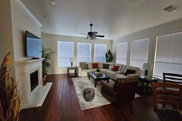 Single Family Residence For Rent in Denton County , 215 Lairds Drive, Coppell, Texas 75019, 4 Bedrooms, 3 Bathrooms, 2 Garage spaces, 2,664 Sqft, built in 2000, Price $3,500, mls#21294830, Real Estate Agent in Coppell, Homes For Rent in Denton county, Homes For Rent in Coppell, Realtor in Coppell Texas, Real Estate Brokerage Independent Realty Texas, Luminita Cordes Realtor
