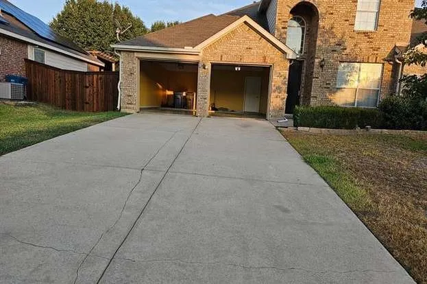 Single Family Residence For Rent in Denton County , 215 Lairds Drive, Coppell, Texas 75019, 4 Bedrooms, 3 Bathrooms, 2 Garage spaces, 2,664 Sqft, built in 2000, Price $3,500, mls#21294830, Real Estate Agent in Coppell, Homes For Rent in Denton county, Homes For Rent in Coppell, Realtor in Coppell Texas, Real Estate Brokerage Independent Realty Texas, Luminita Cordes Realtor