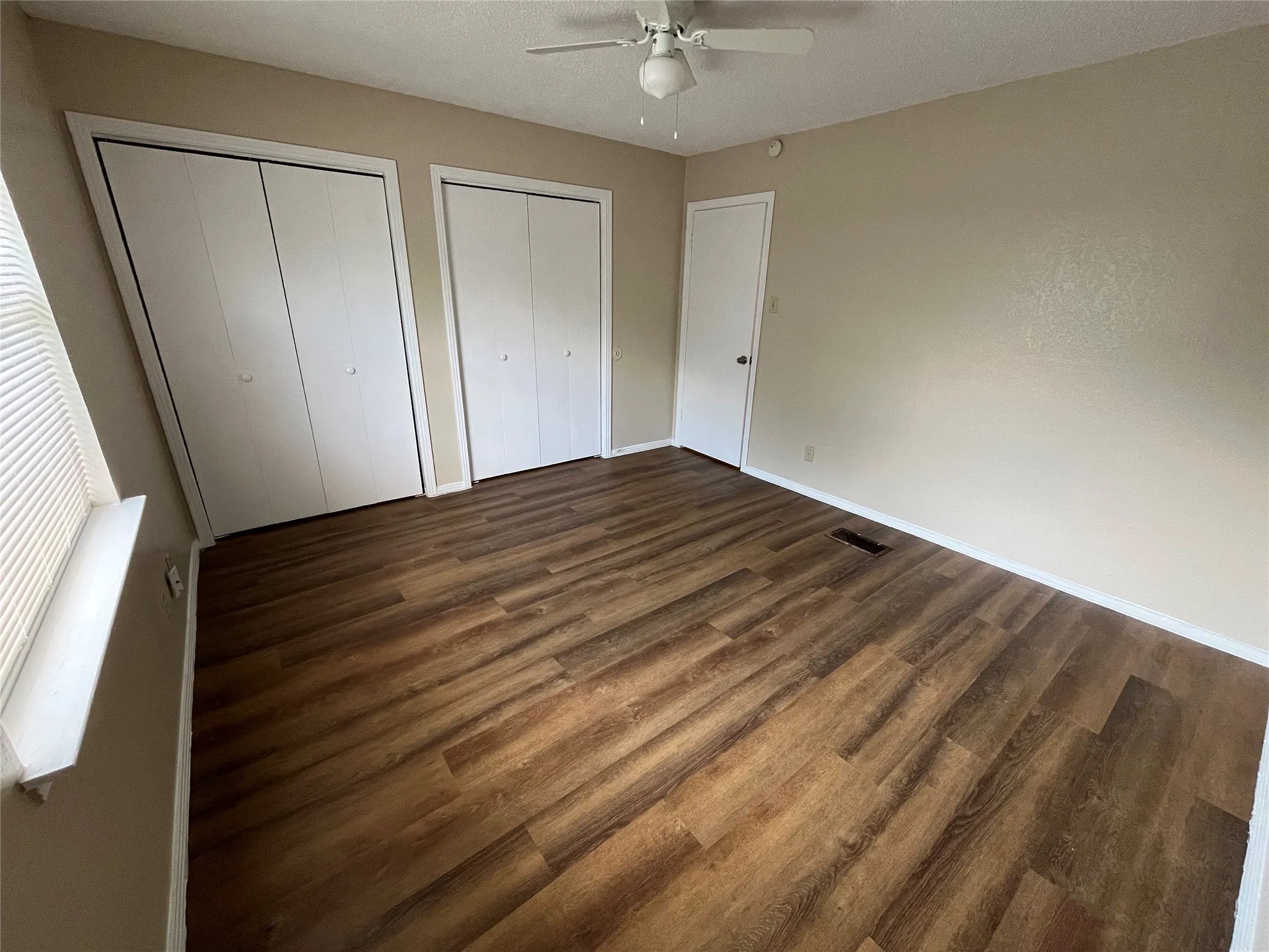 Quadruplex For Sale in Tarrant County , 5917 SHADYDELL Drive, Fort Worth, Texas 76135, 8 Bedroom, 8 Bathroom, Garage spaces, 0 Sqft, built in 1985, mls#21294840, Real Estate Agent in Fort Worth, Homes For Sale in Tarrant county, Homes For Sale in Fort Worth, Realtor in Fort Worth Texas, Real Estate Brokerage Independent Realty Texas, Luminita Cordes Realtor