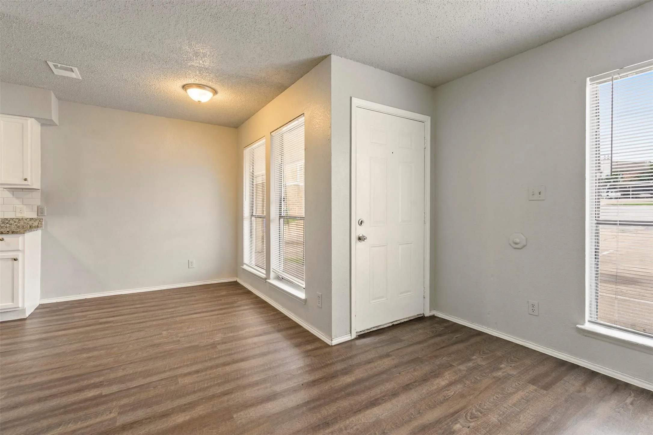 Quadruplex For Rent in Tarrant County , 143 Allencrest Drive A, White Settlement, Texas 76108, 3 Bedroom, 2 Bathroom, Garage spaces, 4,256 Sqft, built in 1985, mls#21294845, Real Estate Agent in White Settlement, Homes For Rent in Tarrant county, Homes For Rent in White Settlement, Realtor in White Settlement Texas, Real Estate Brokerage Independent Realty Texas, Luminita Cordes Realtor