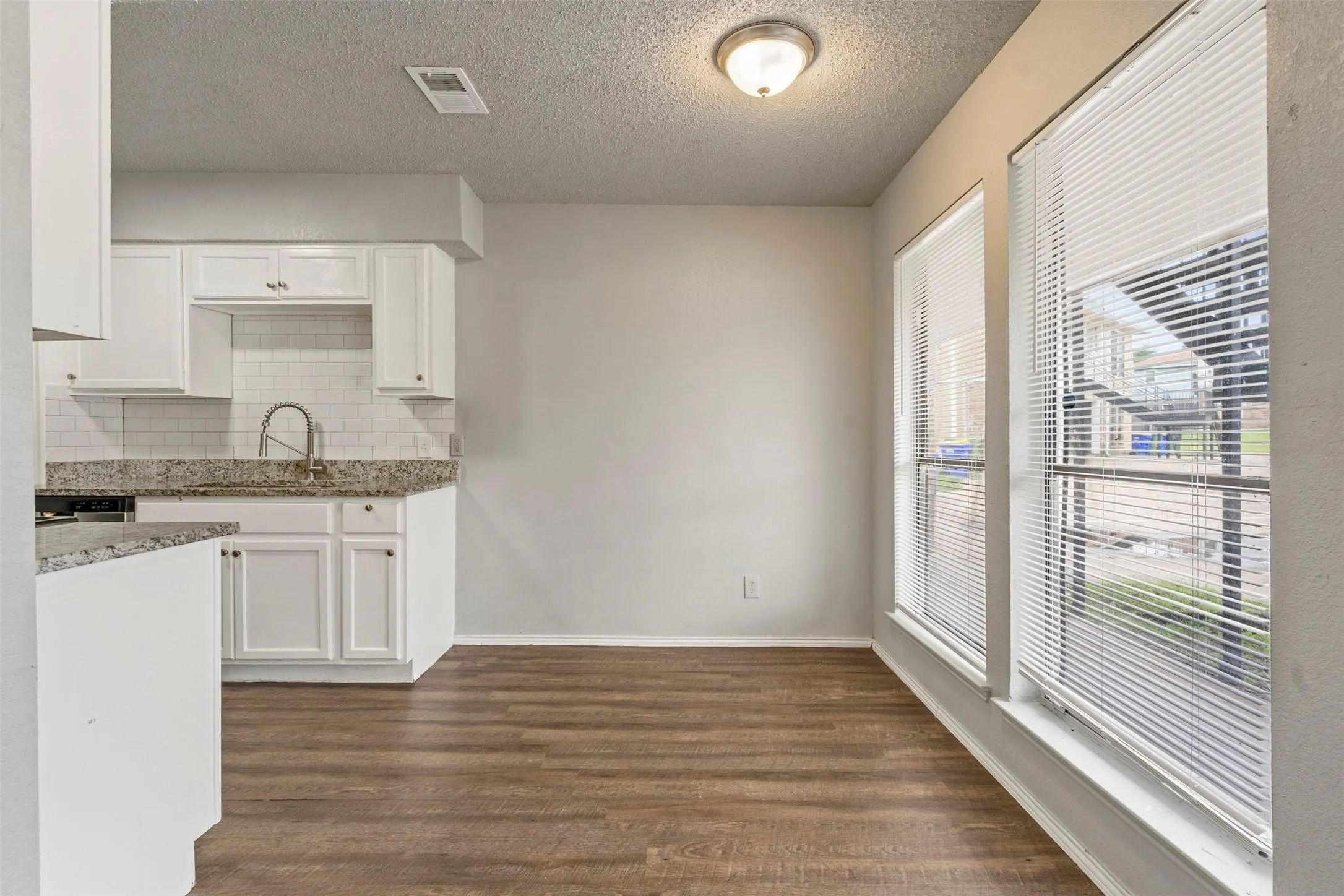 Quadruplex For Rent in Tarrant County , 143 Allencrest Drive A, White Settlement, Texas 76108, 3 Bedroom, 2 Bathroom, Garage spaces, 4,256 Sqft, built in 1985, mls#21294845, Real Estate Agent in White Settlement, Homes For Rent in Tarrant county, Homes For Rent in White Settlement, Realtor in White Settlement Texas, Real Estate Brokerage Independent Realty Texas, Luminita Cordes Realtor