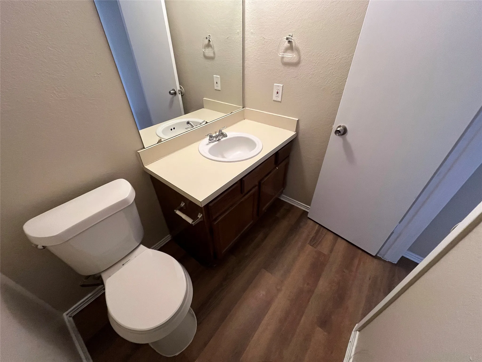 Quadruplex For Sale in Tarrant County , 5909 SHADYDELL Drive, Fort Worth, Texas 76135, 8 Bedroom, 8 Bathroom, Garage spaces, 0 Sqft, built in 1985, mls#21294849, Real Estate Agent in Fort Worth, Homes For Sale in Tarrant county, Homes For Sale in Fort Worth, Realtor in Fort Worth Texas, Real Estate Brokerage Independent Realty Texas, Luminita Cordes Realtor
