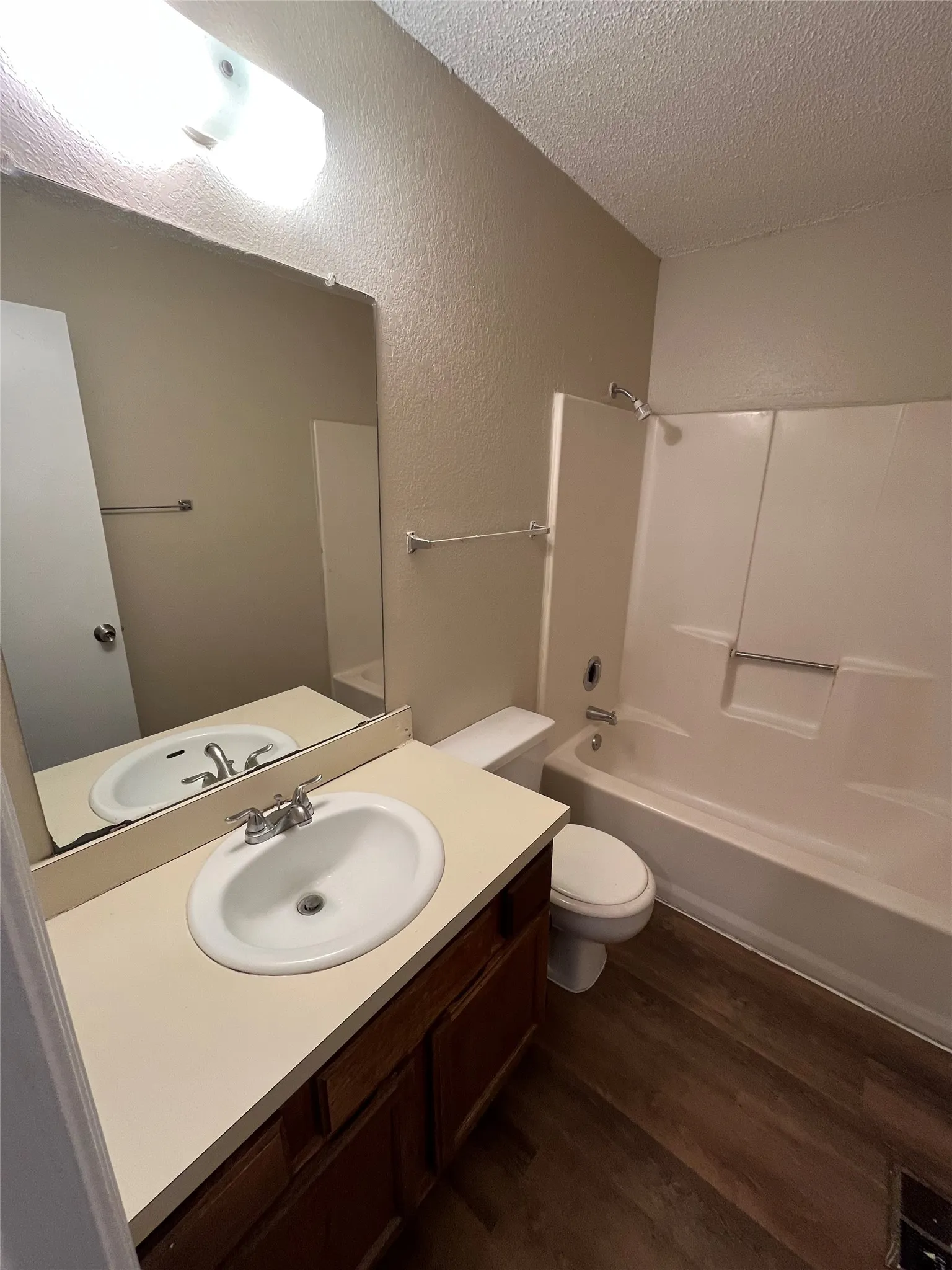 Quadruplex For Sale in Tarrant County , 5909 SHADYDELL Drive, Fort Worth, Texas 76135, 8 Bedroom, 8 Bathroom, Garage spaces, 0 Sqft, built in 1985, mls#21294849, Real Estate Agent in Fort Worth, Homes For Sale in Tarrant county, Homes For Sale in Fort Worth, Realtor in Fort Worth Texas, Real Estate Brokerage Independent Realty Texas, Luminita Cordes Realtor