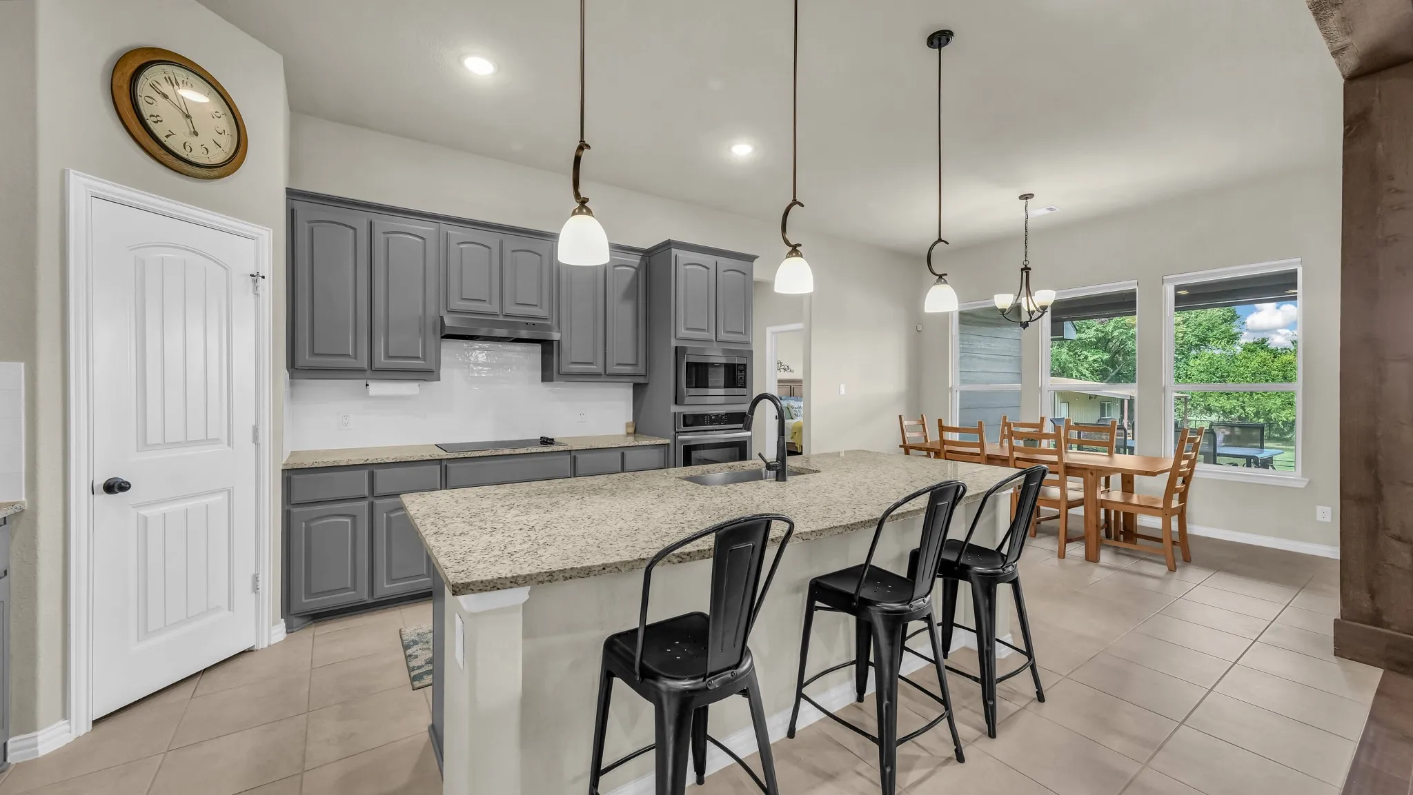 Single Family Residence For Sale in Parker County , 1021 Boulder Road, Weatherford, Texas 76085, 4 Bedroom, 3 Bathroom, 3 Garage spaces, 2,734 Sqft, built in 2020, mls#21294274, Real Estate Agent in Weatherford, Homes For Sale in Parker county, Homes For Sale in Weatherford, Realtor in Weatherford Texas, Real Estate Brokerage Independent Realty Texas, Luminita Cordes Realtor