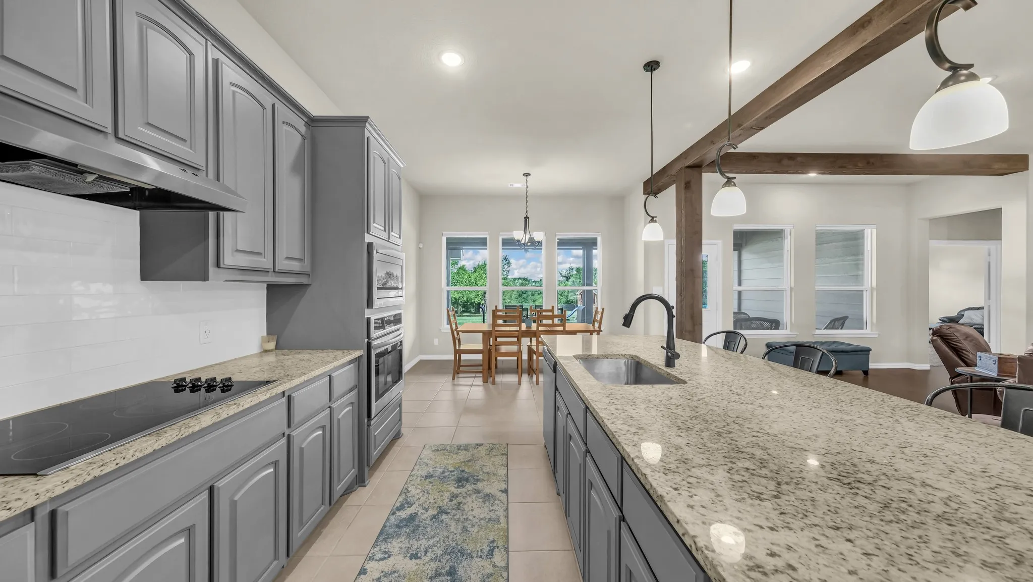 Single Family Residence For Sale in Parker County , 1021 Boulder Road, Weatherford, Texas 76085, 4 Bedroom, 3 Bathroom, 3 Garage spaces, 2,734 Sqft, built in 2020, mls#21294274, Real Estate Agent in Weatherford, Homes For Sale in Parker county, Homes For Sale in Weatherford, Realtor in Weatherford Texas, Real Estate Brokerage Independent Realty Texas, Luminita Cordes Realtor