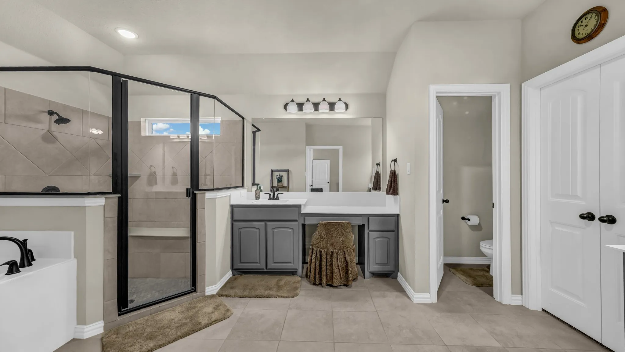 Single Family Residence For Sale in Parker County , 1021 Boulder Road, Weatherford, Texas 76085, 4 Bedroom, 3 Bathroom, 3 Garage spaces, 2,734 Sqft, built in 2020, mls#21294274, Real Estate Agent in Weatherford, Homes For Sale in Parker county, Homes For Sale in Weatherford, Realtor in Weatherford Texas, Real Estate Brokerage Independent Realty Texas, Luminita Cordes Realtor