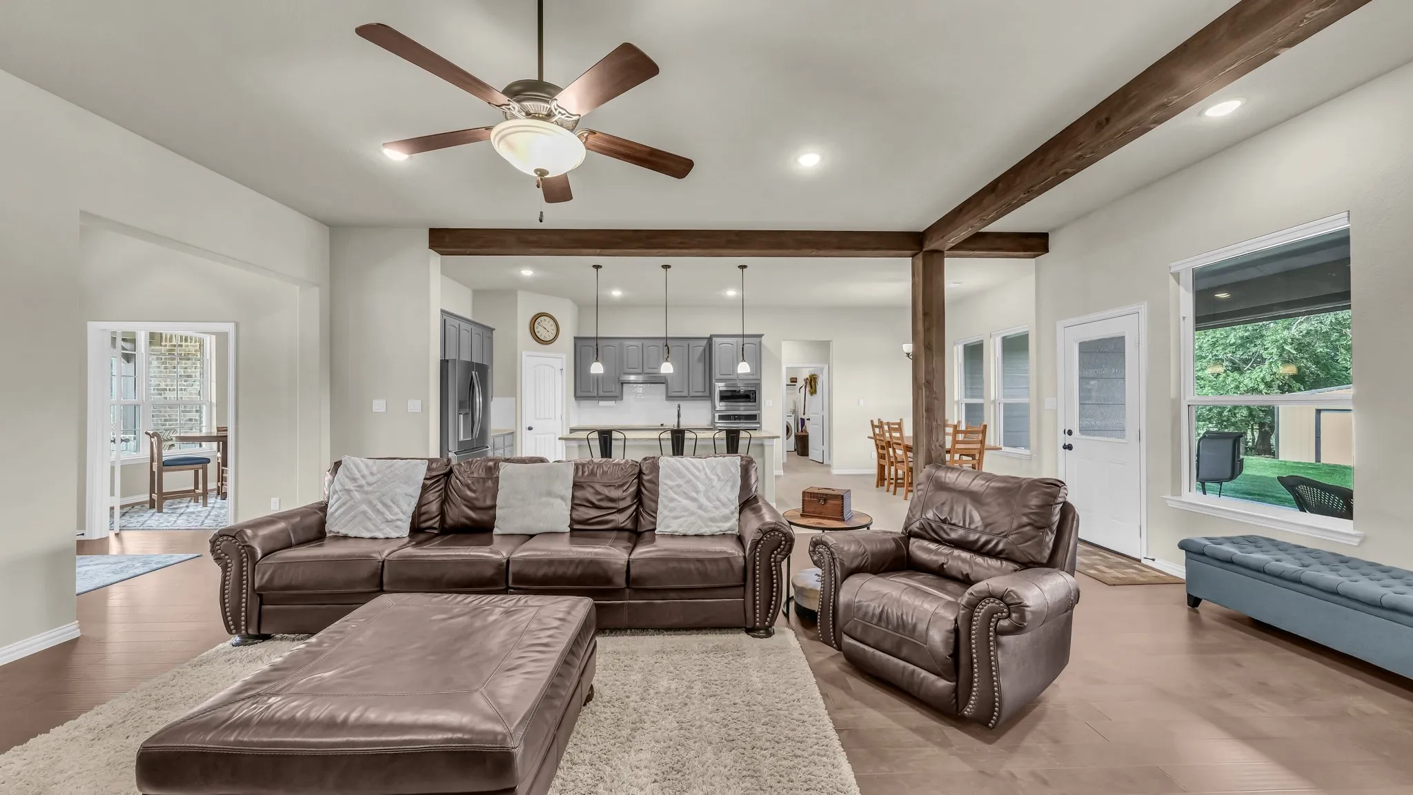 Single Family Residence For Sale in Parker County , 1021 Boulder Road, Weatherford, Texas 76085, 4 Bedroom, 3 Bathroom, 3 Garage spaces, 2,734 Sqft, built in 2020, mls#21294274, Real Estate Agent in Weatherford, Homes For Sale in Parker county, Homes For Sale in Weatherford, Realtor in Weatherford Texas, Real Estate Brokerage Independent Realty Texas, Luminita Cordes Realtor