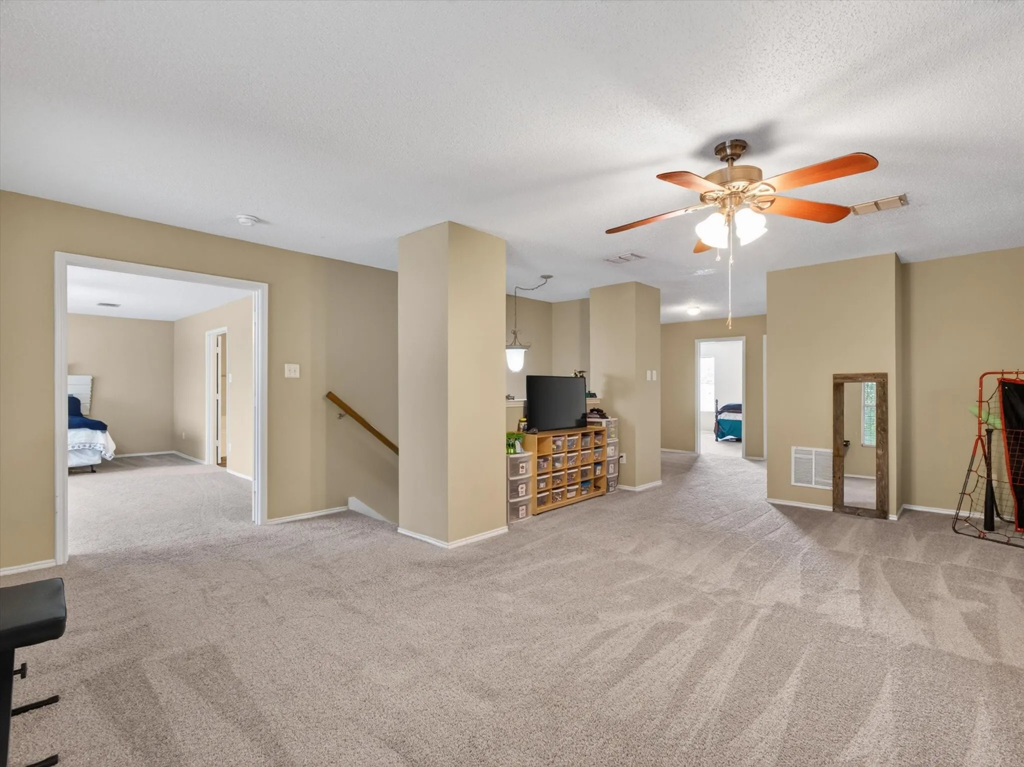 Single Family Residence For Sale in Denton County , 2405 Chestnut Drive, Little Elm, Texas 75068, 5 Bedroom, 3 Bathroom, 2 Garage spaces, 3,448 Sqft, built in 2001, mls#21288820, Real Estate Agent in Little Elm, Homes For Sale in Denton county, Homes For Sale in Little Elm, Realtor in Little Elm Texas, Real Estate Brokerage Independent Realty Texas, Luminita Cordes Realtor