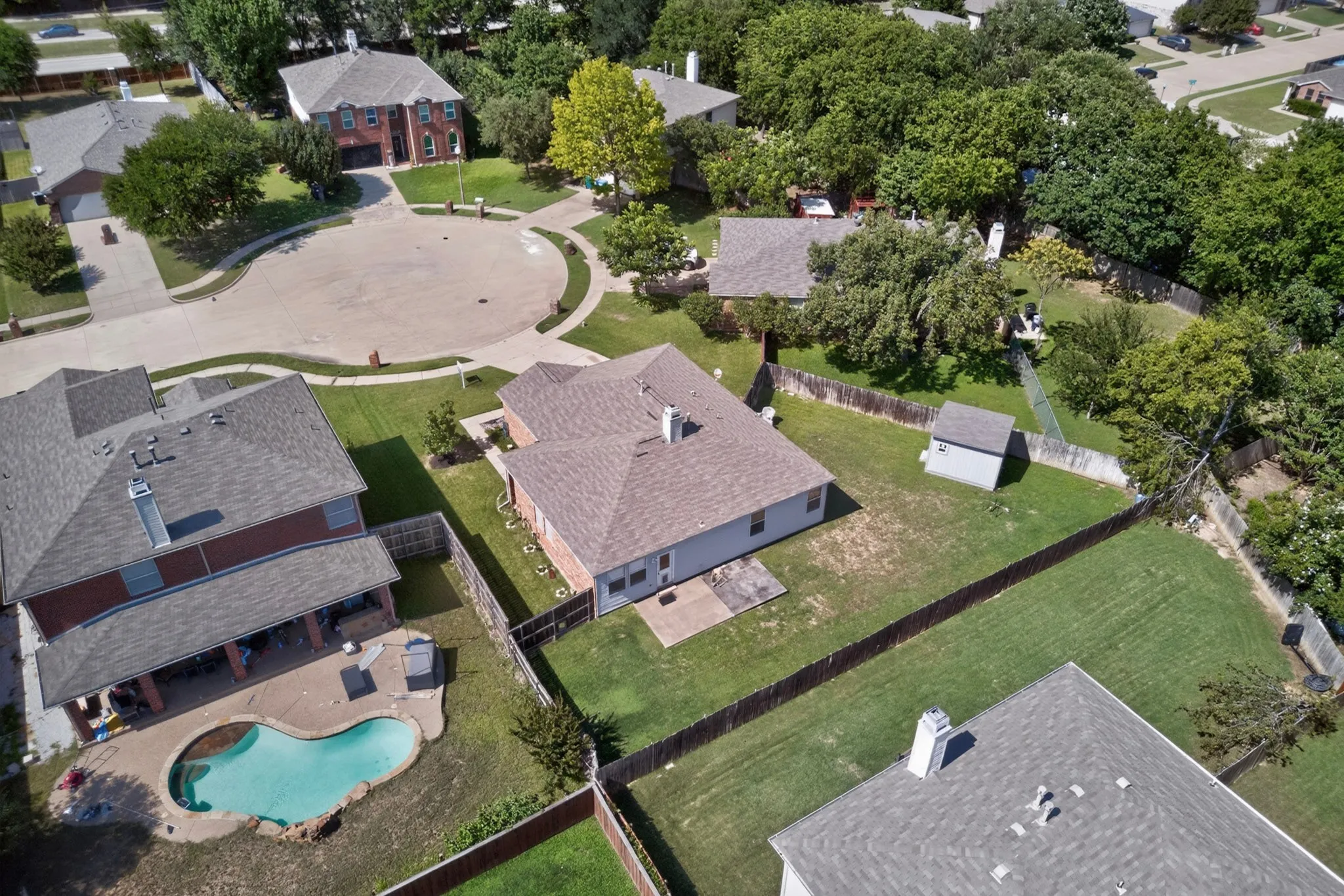 Single Family Residence For Sale in Denton County , 1816 Marble Cove Lane, Denton, Texas 76210, 3 Bedroom, 2 Bathroom, 2 Garage spaces, 1,507 Sqft, built in 2001, mls#21294570, Real Estate Agent in Denton, Homes For Sale in Denton county, Homes For Sale in Denton, Realtor in Denton Texas, Real Estate Brokerage Independent Realty Texas, Luminita Cordes Realtor