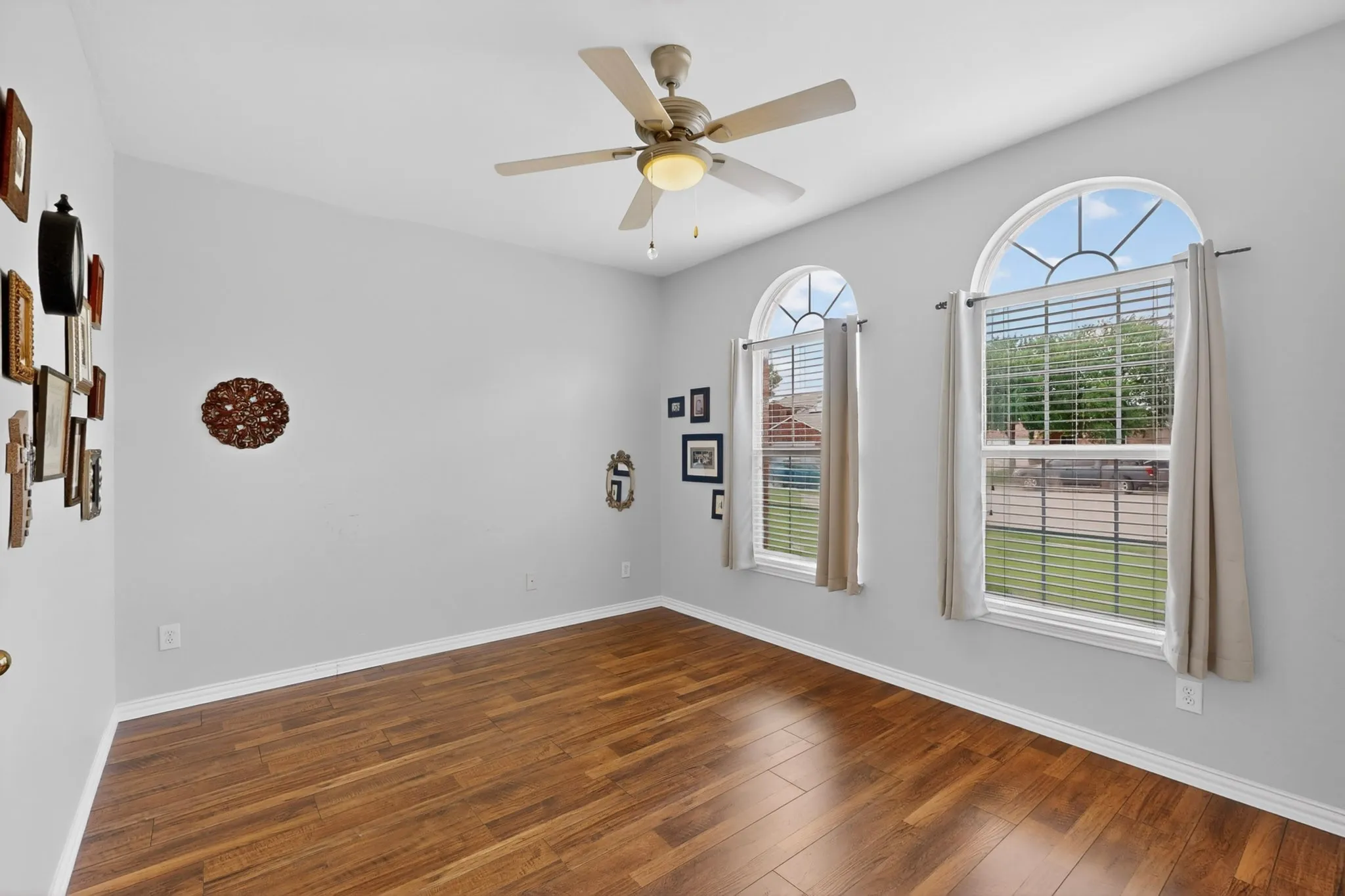 Single Family Residence For Sale in Denton County , 1816 Marble Cove Lane, Denton, Texas 76210, 3 Bedroom, 2 Bathroom, 2 Garage spaces, 1,507 Sqft, built in 2001, mls#21294570, Real Estate Agent in Denton, Homes For Sale in Denton county, Homes For Sale in Denton, Realtor in Denton Texas, Real Estate Brokerage Independent Realty Texas, Luminita Cordes Realtor