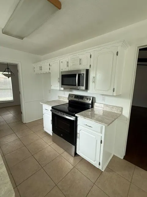 Single Family Residence For Sale in Collin County , 9189 Meadowcrest Street, Frisco, Texas 75033, 3 Bedroom, 2 Bathroom, 2 Garage spaces, 1,764 Sqft, built in 1970, mls#21294886, Real Estate Agent in Frisco, Homes For Sale in Collin county, Homes For Sale in Frisco, Realtor in Frisco Texas, Real Estate Brokerage Independent Realty Texas, Luminita Cordes Realtor