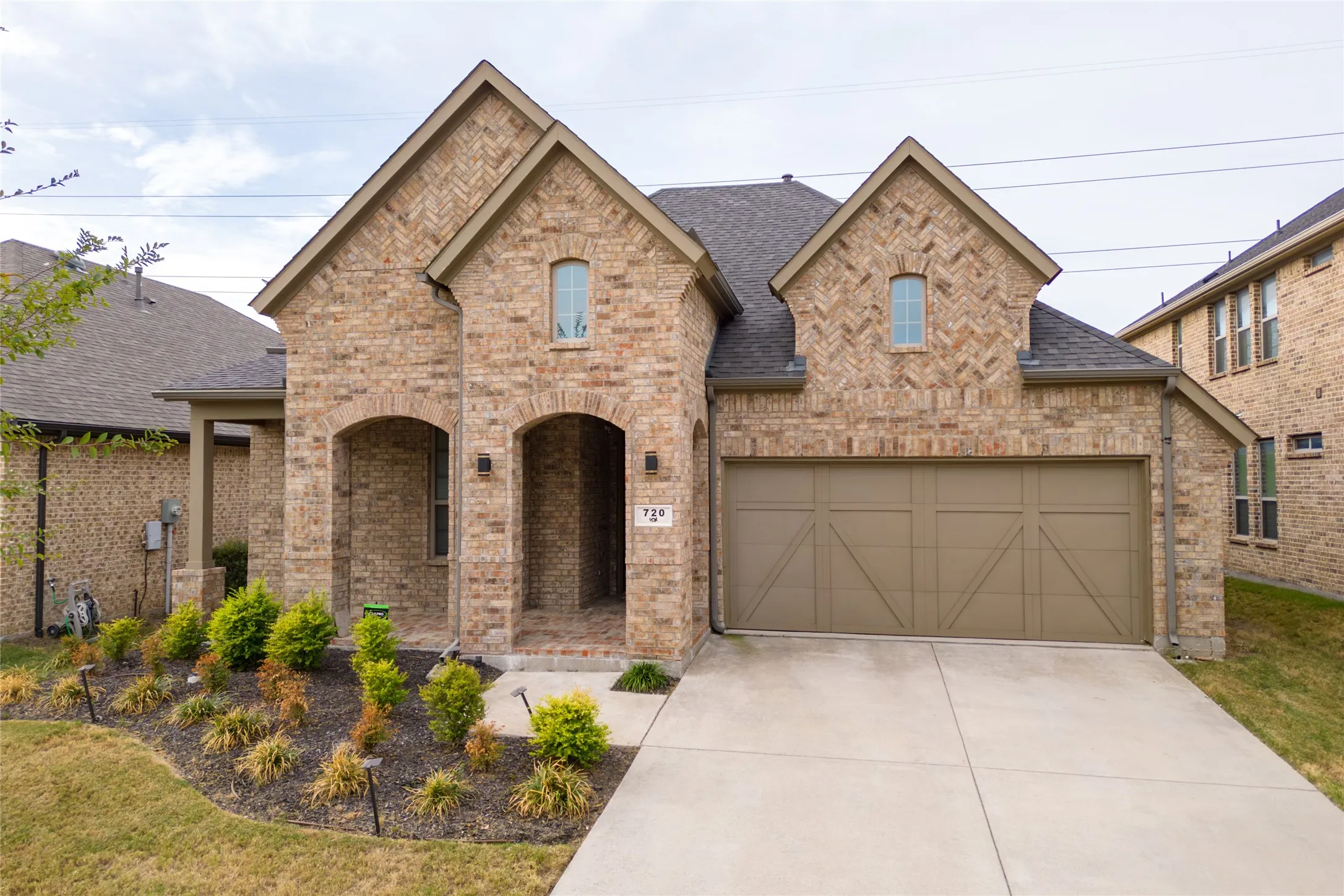 Single Family Residence For Rent in Denton County , 720 Field Crossing, Little Elm, Texas 76227, 3 Bedroom, 2 Bathroom, 2 Garage spaces, 1,930 Sqft, built in 2016, mls#21277462, Real Estate Agent in Little Elm, Homes For Rent in Denton county, Homes For Rent in Little Elm, Realtor in Little Elm Texas, Real Estate Brokerage Independent Realty Texas, Luminita Cordes Realtor