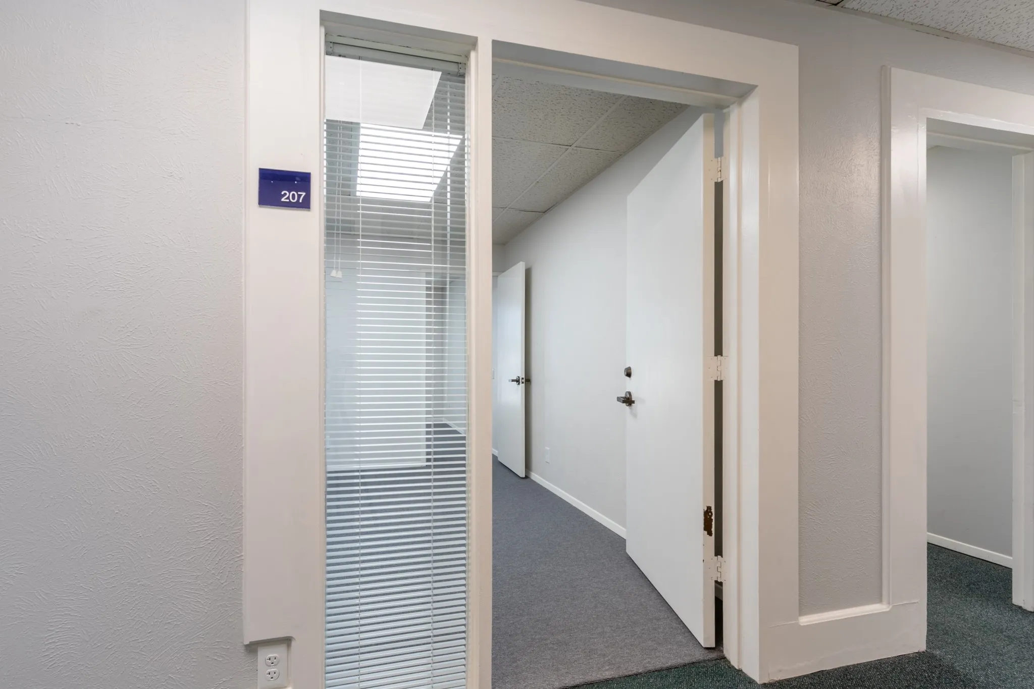 Office For Rent in Tarrant County , 3610 W Pioneer Parkway 209, Pantego, Texas 76013, 0, 0, Garage spaces, 0 Sqft, built in 1964, Price $550, mls#21292860, Real Estate Agent in Pantego, Homes For Rent in Tarrant county, Homes For Rent in Pantego, Realtor in Pantego Texas, Real Estate Brokerage Independent Realty Texas, Luminita Cordes Realtor