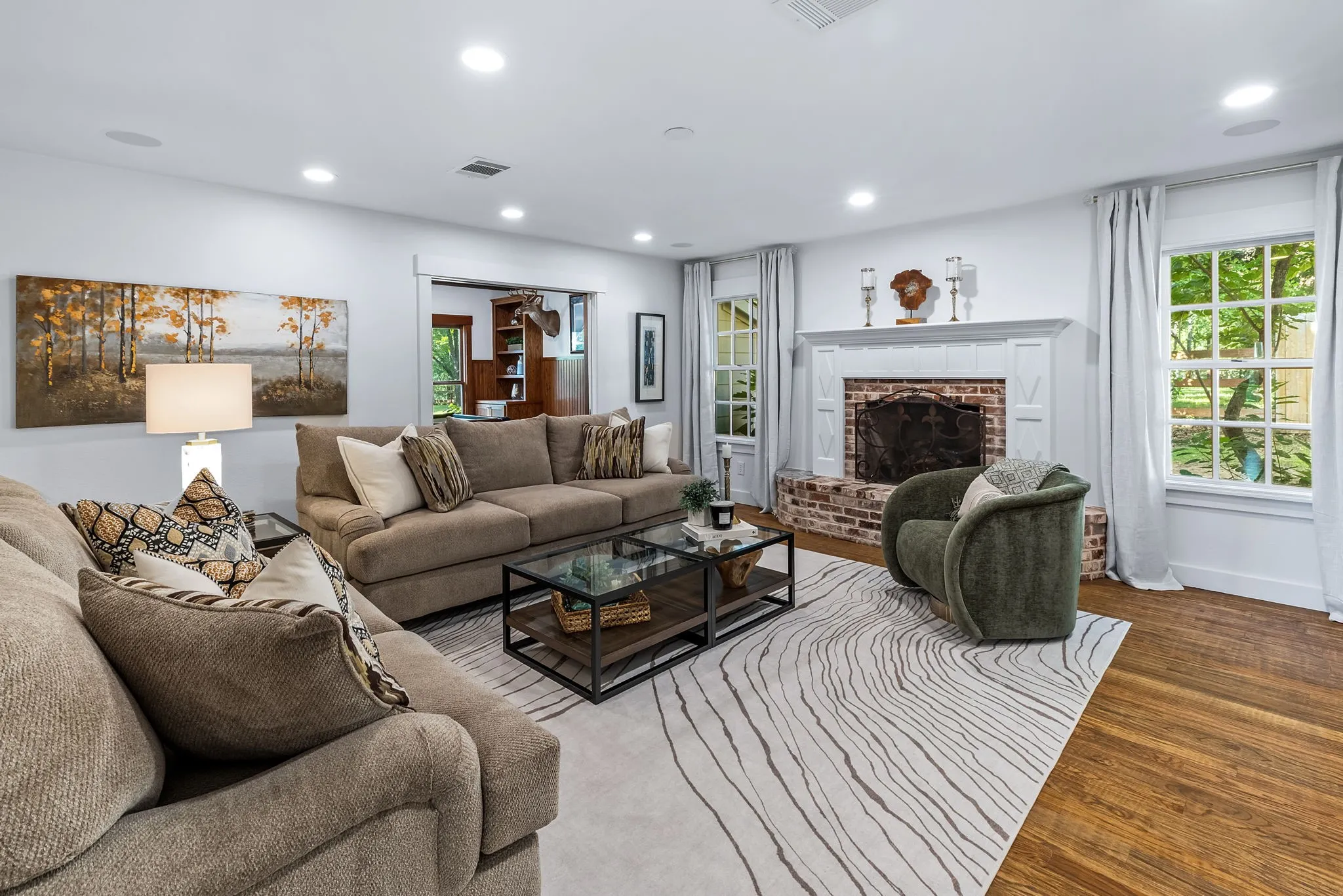 Living Areas are adjacent to each other for a wonderful flow of living space for daily use and entertaining!