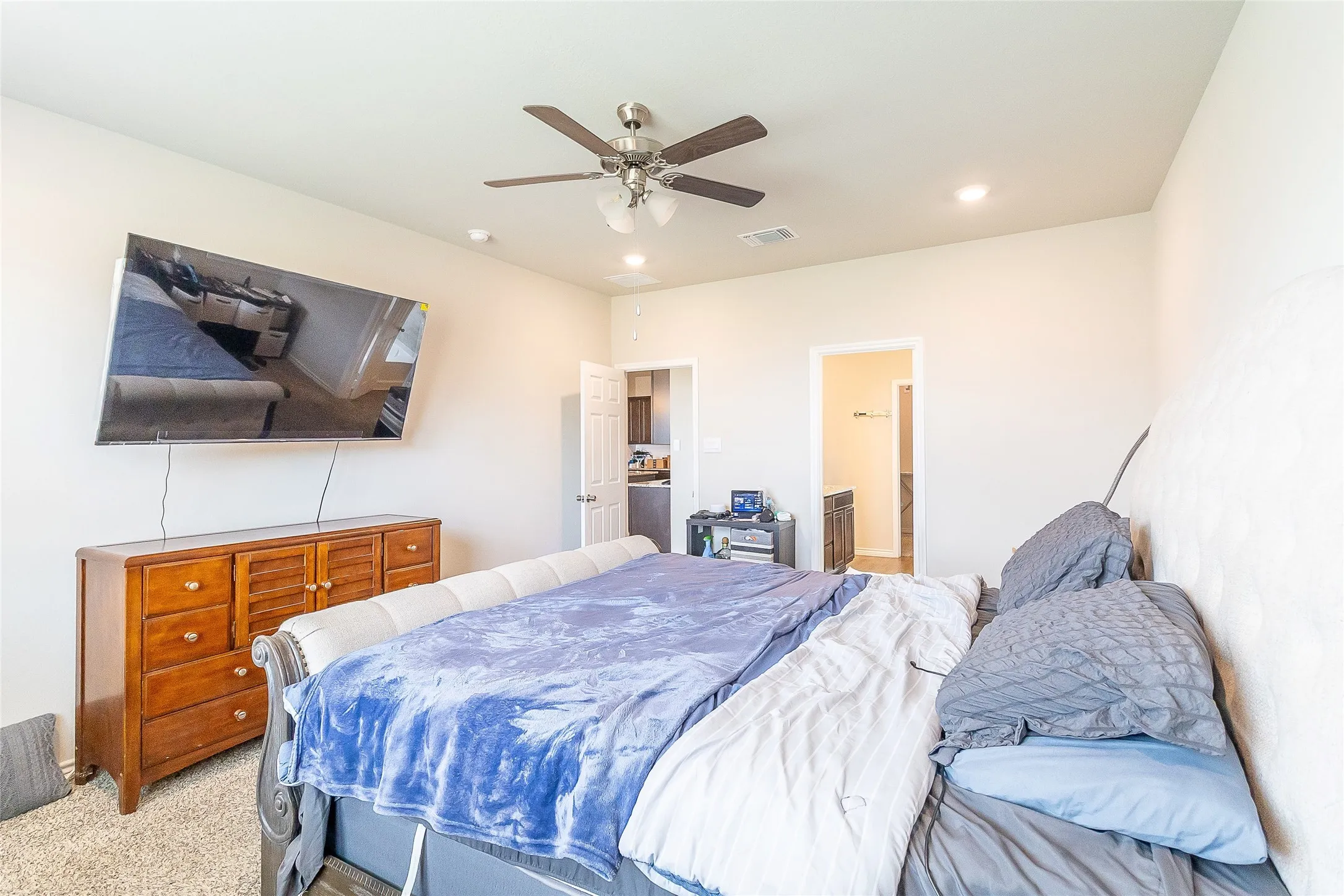 Single Family Residence For Sale in Bell County , 1834 Saddlebred Loop, Harker Heights, Texas 76548, 4 Bedroom, 3 Bathroom, 3 Garage spaces, 2,438 Sqft, built in 2024, mls#21292044, Real Estate Agent in Harker Heights, Homes For Sale in Bell county, Homes For Sale in Harker Heights, Realtor in Harker Heights Texas, Real Estate Brokerage Independent Realty Texas, Luminita Cordes Realtor