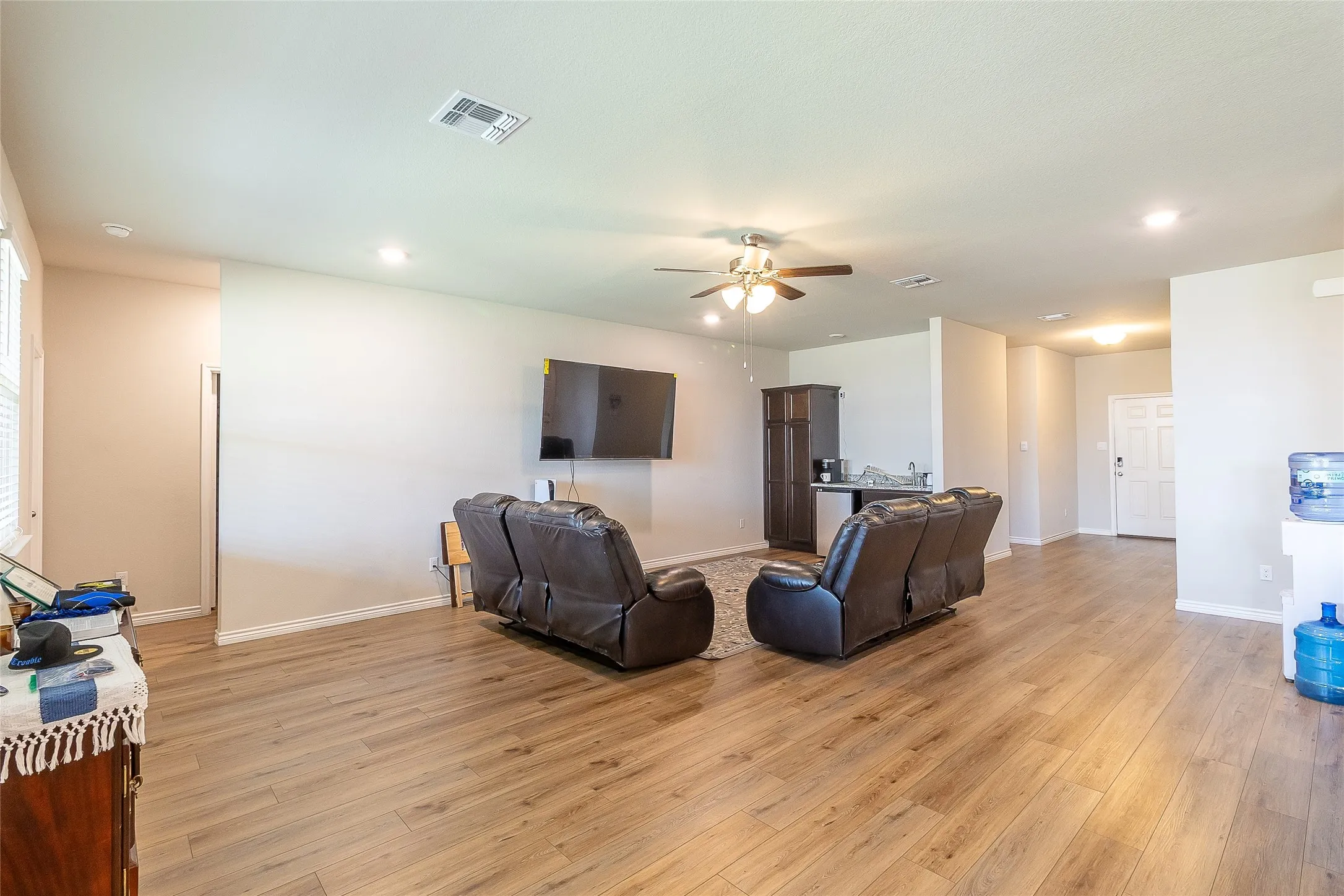 Single Family Residence For Sale in Bell County , 1834 Saddlebred Loop, Harker Heights, Texas 76548, 4 Bedroom, 3 Bathroom, 3 Garage spaces, 2,438 Sqft, built in 2024, mls#21292044, Real Estate Agent in Harker Heights, Homes For Sale in Bell county, Homes For Sale in Harker Heights, Realtor in Harker Heights Texas, Real Estate Brokerage Independent Realty Texas, Luminita Cordes Realtor