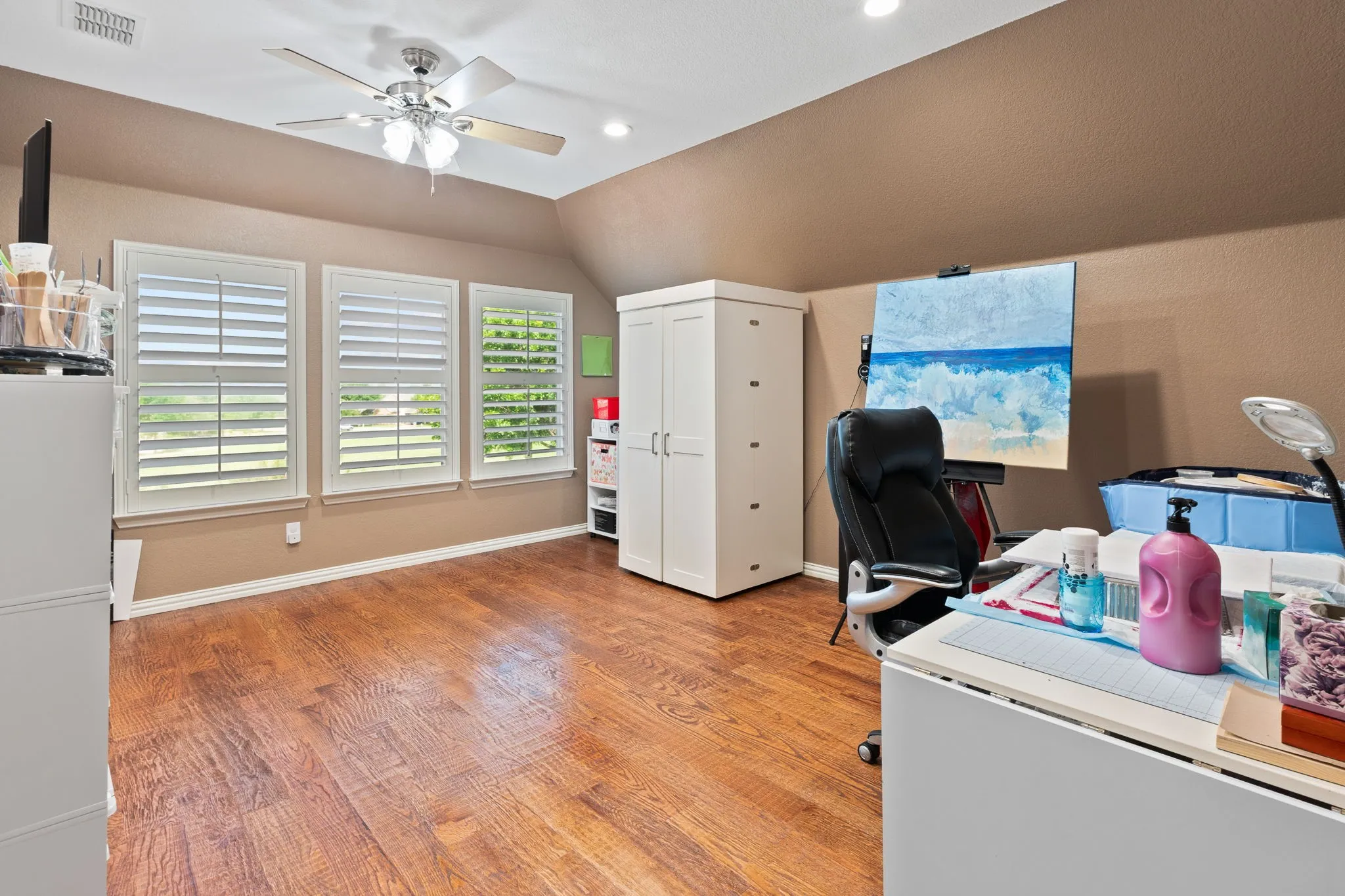 Single Family Residence For Sale in Collin County , 3308 Estes Park Lane, Mc Kinney, Texas 75070, 4 Bedroom, 4 Bathroom, 3 Garage spaces, 3,026 Sqft, built in 2006, mls#21292869, Real Estate Agent in Mc Kinney, Homes For Sale in Collin county, Homes For Sale in Mc Kinney, Realtor in Mc Kinney Texas, Real Estate Brokerage Independent Realty Texas, Luminita Cordes Realtor