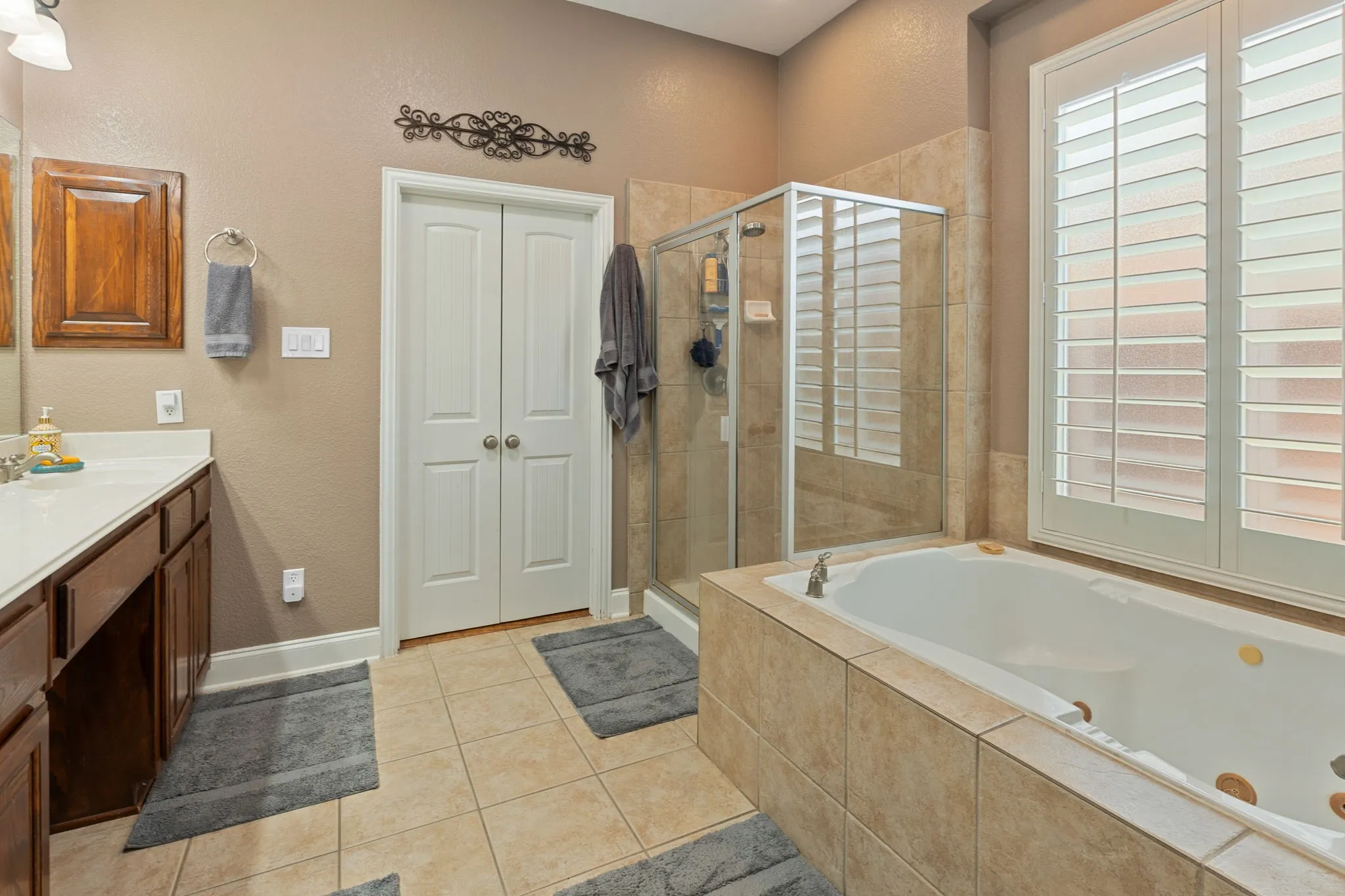Single Family Residence For Sale in Collin County , 3308 Estes Park Lane, Mc Kinney, Texas 75070, 4 Bedroom, 4 Bathroom, 3 Garage spaces, 3,026 Sqft, built in 2006, mls#21292869, Real Estate Agent in Mc Kinney, Homes For Sale in Collin county, Homes For Sale in Mc Kinney, Realtor in Mc Kinney Texas, Real Estate Brokerage Independent Realty Texas, Luminita Cordes Realtor