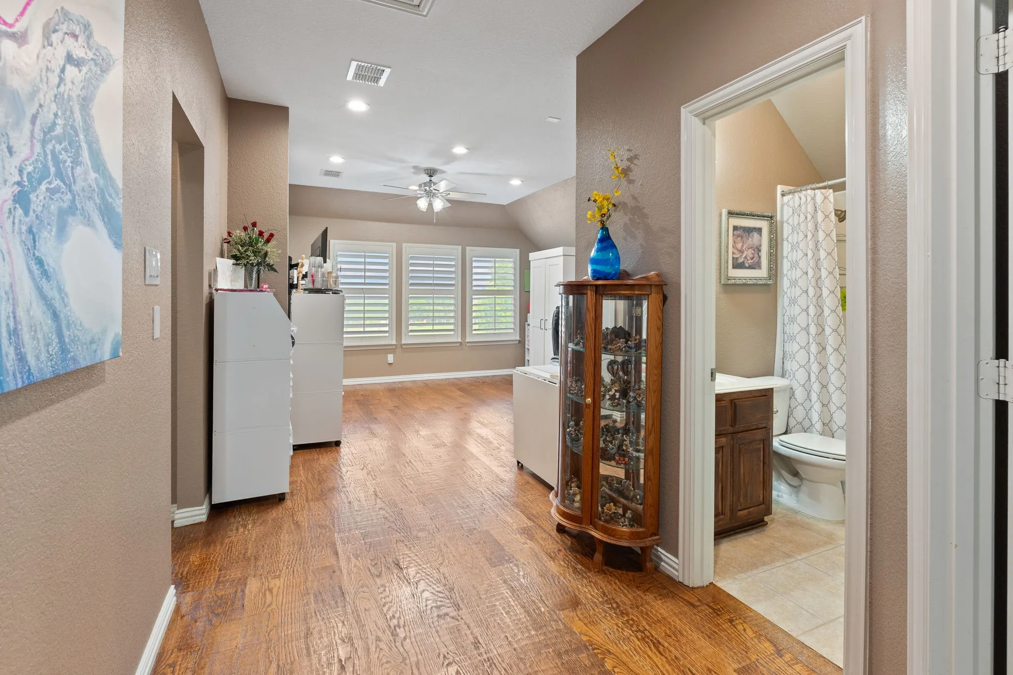 Single Family Residence For Sale in Collin County , 3308 Estes Park Lane, Mc Kinney, Texas 75070, 4 Bedroom, 4 Bathroom, 3 Garage spaces, 3,026 Sqft, built in 2006, mls#21292869, Real Estate Agent in Mc Kinney, Homes For Sale in Collin county, Homes For Sale in Mc Kinney, Realtor in Mc Kinney Texas, Real Estate Brokerage Independent Realty Texas, Luminita Cordes Realtor