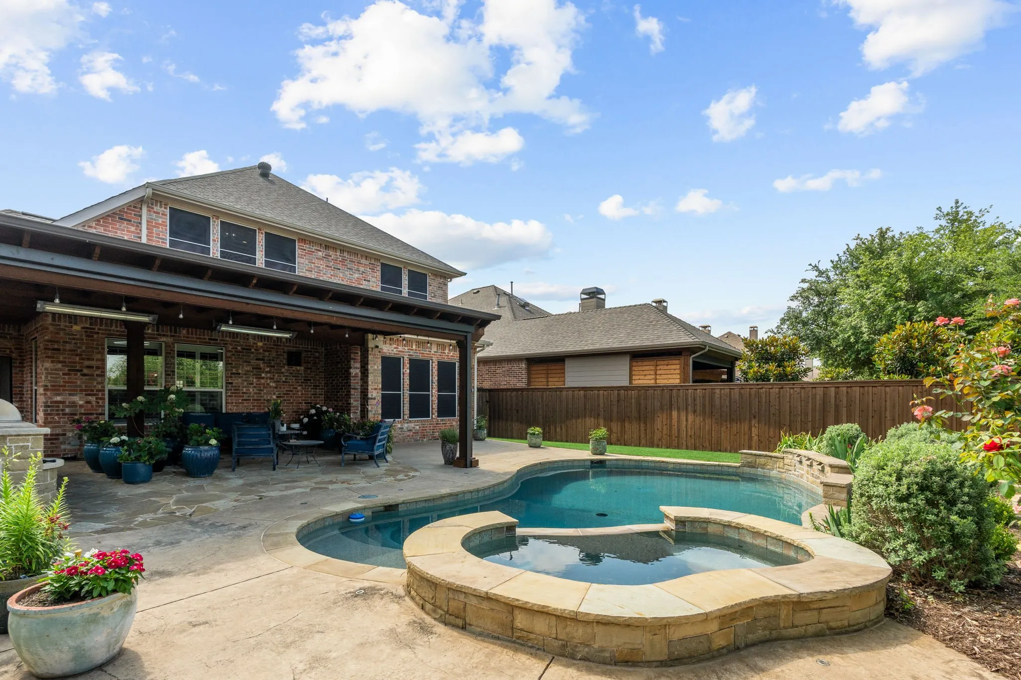 Single Family Residence For Sale in Collin County , 3308 Estes Park Lane, Mc Kinney, Texas 75070, 4 Bedroom, 4 Bathroom, 3 Garage spaces, 3,026 Sqft, built in 2006, mls#21292869, Real Estate Agent in Mc Kinney, Homes For Sale in Collin county, Homes For Sale in Mc Kinney, Realtor in Mc Kinney Texas, Real Estate Brokerage Independent Realty Texas, Luminita Cordes Realtor