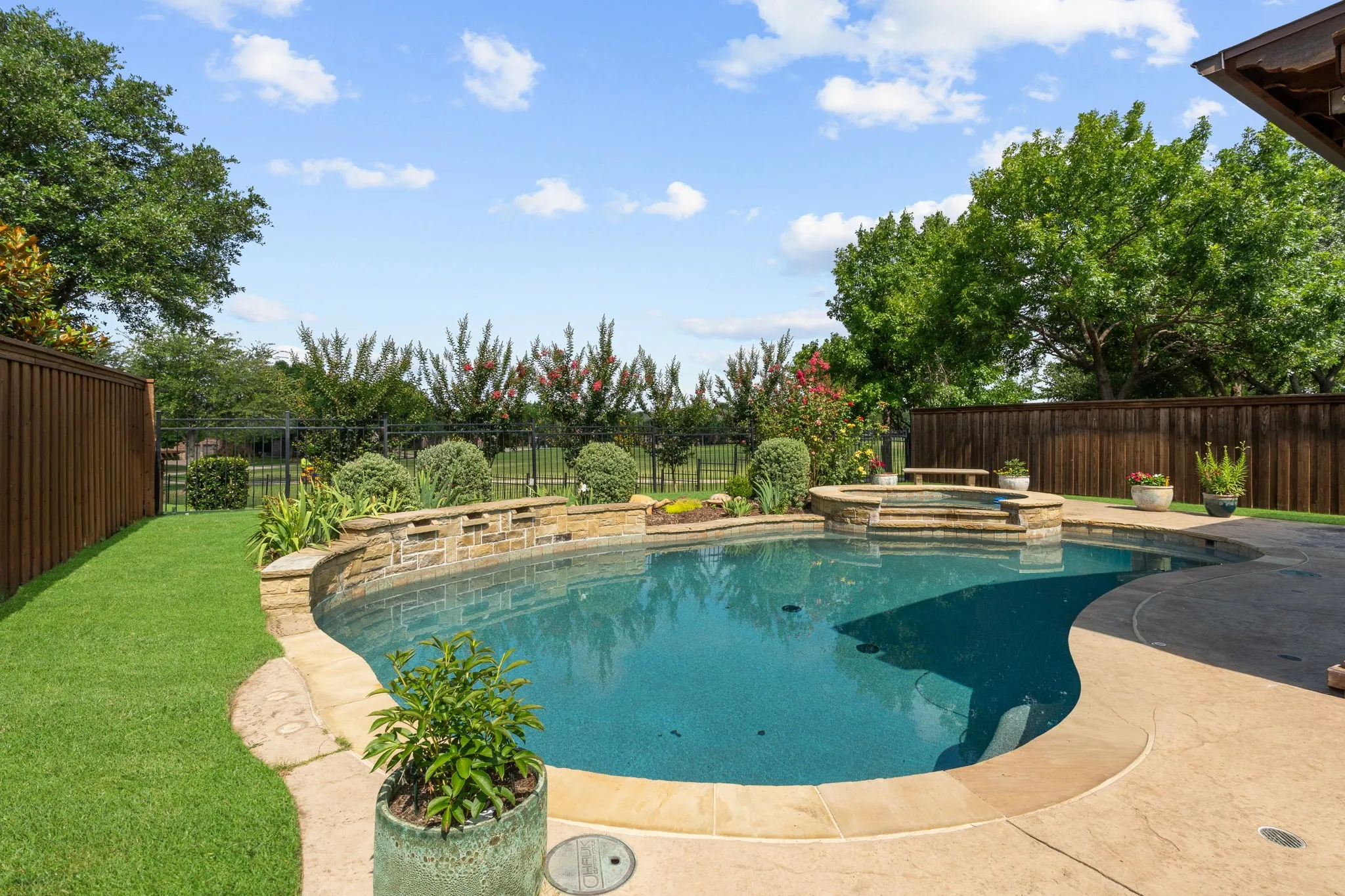 Single Family Residence For Sale in Collin County , 3308 Estes Park Lane, Mc Kinney, Texas 75070, 4 Bedroom, 4 Bathroom, 3 Garage spaces, 3,026 Sqft, built in 2006, mls#21292869, Real Estate Agent in Mc Kinney, Homes For Sale in Collin county, Homes For Sale in Mc Kinney, Realtor in Mc Kinney Texas, Real Estate Brokerage Independent Realty Texas, Luminita Cordes Realtor