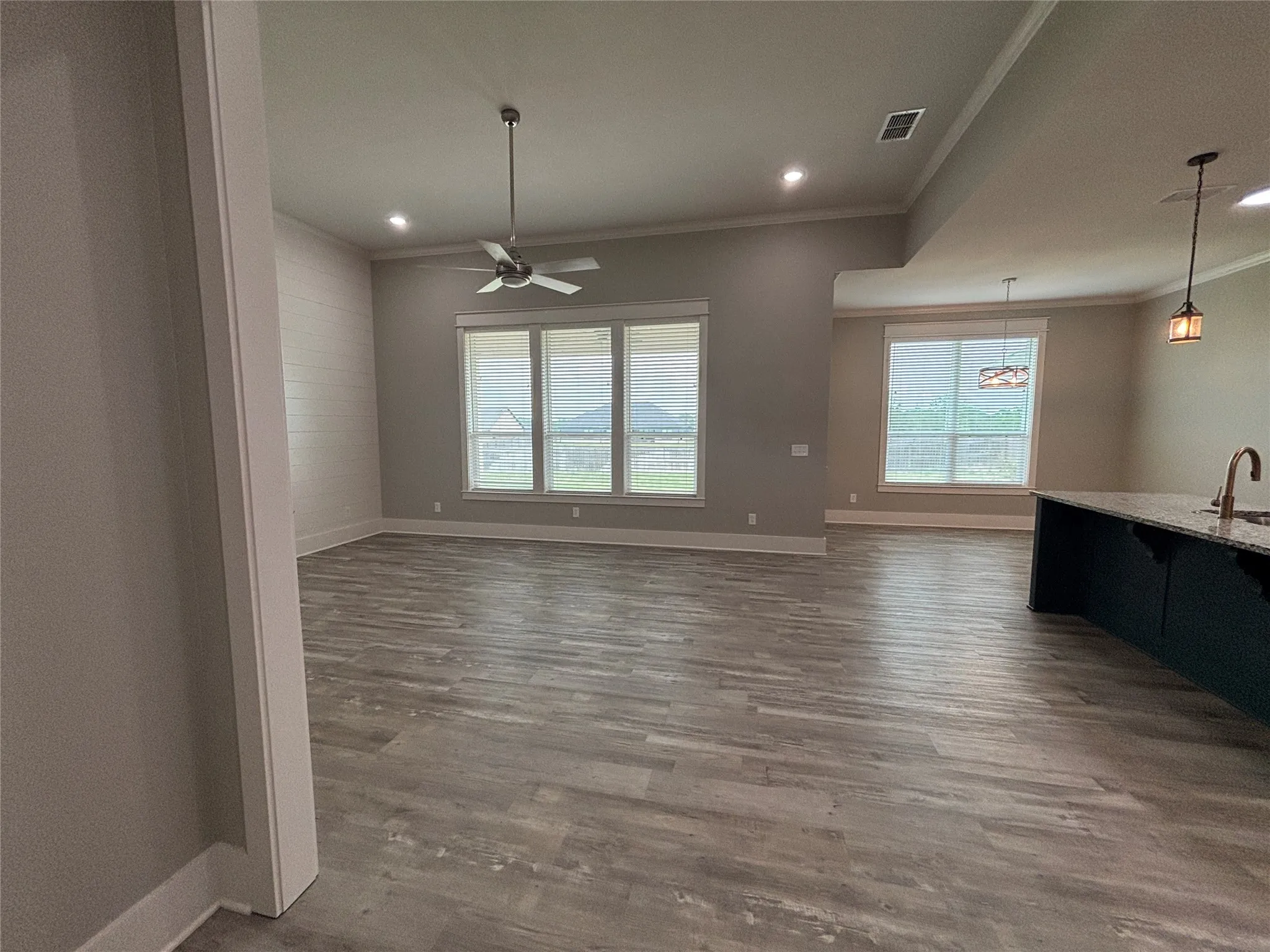 Single Family Residence For Sale in Smith County , 16208 Tulare, Lindale, Texas 75771, 4 Bedrooms, 2 Bathrooms, 2 Garage spaces, 2,084 Sqft, built in 2022, Price $374,900, mls#21294897, Real Estate Agent in Lindale, Homes For Sale in Smith county, Homes For Sale in Lindale, Realtor in Lindale Texas, Real Estate Brokerage Independent Realty Texas, Luminita Cordes Realtor