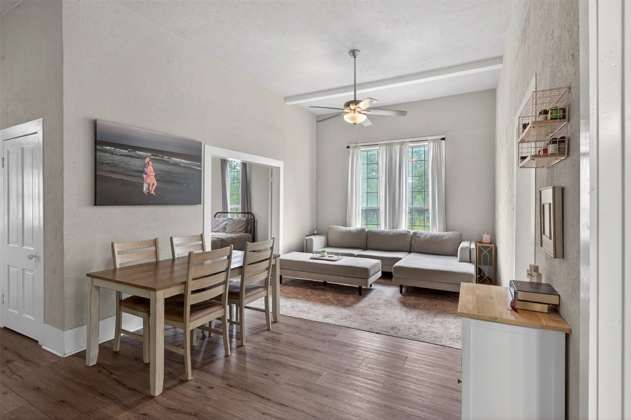 Single Family Residence For Sale in Johnson County , 107 S Washington Street, Cleburne, Texas 76031, 3 Bedroom, 1 Bathroom, Garage spaces, 1,411 Sqft, built in 1960, mls#21294911, Real Estate Agent in Cleburne, Homes For Sale in Johnson county, Homes For Sale in Cleburne, Realtor in Cleburne Texas, Real Estate Brokerage Independent Realty Texas, Luminita Cordes Realtor