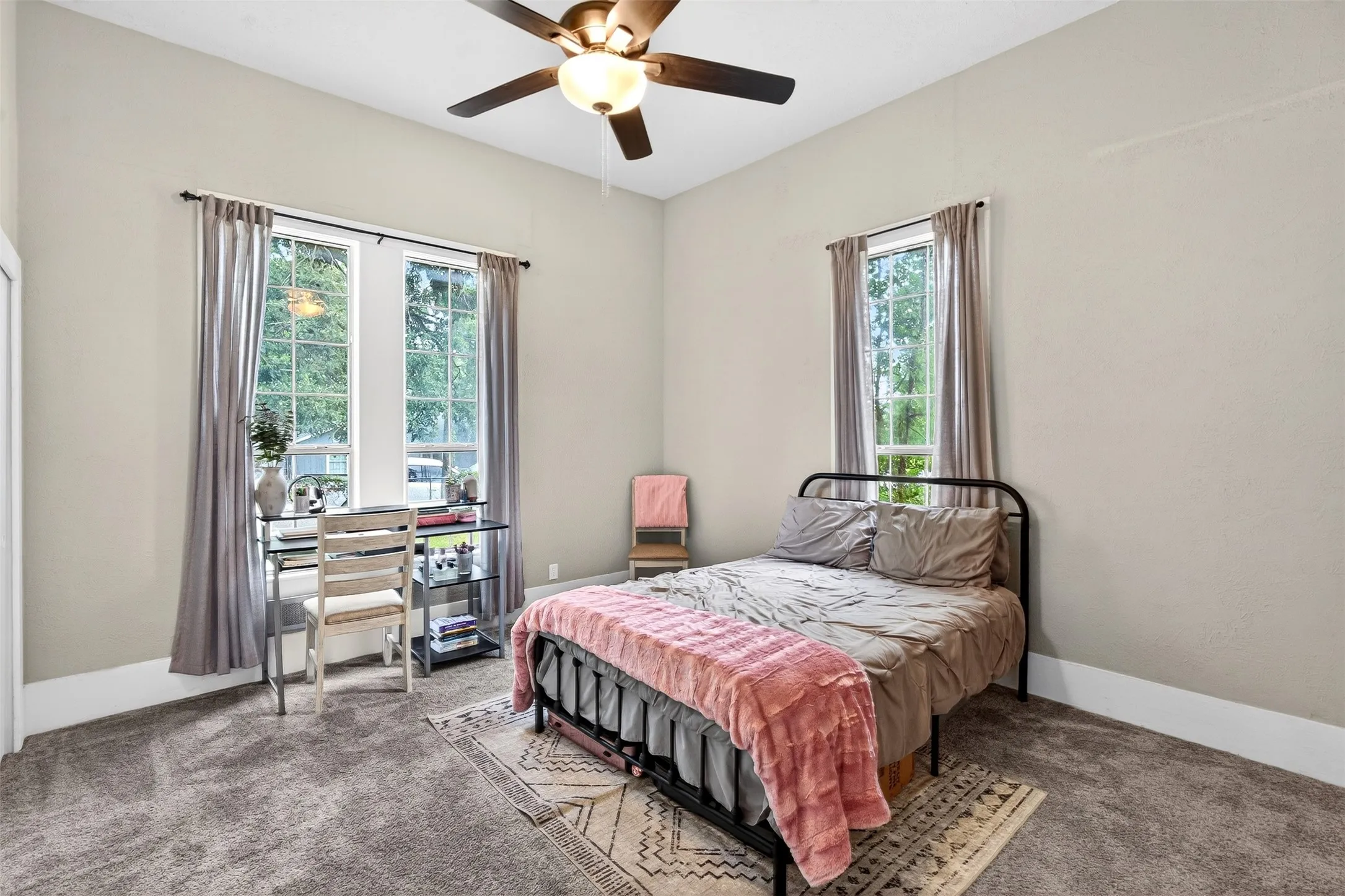 Single Family Residence For Sale in Johnson County , 107 S Washington Street, Cleburne, Texas 76031, 3 Bedroom, 1 Bathroom, Garage spaces, 1,411 Sqft, built in 1960, mls#21294911, Real Estate Agent in Cleburne, Homes For Sale in Johnson county, Homes For Sale in Cleburne, Realtor in Cleburne Texas, Real Estate Brokerage Independent Realty Texas, Luminita Cordes Realtor