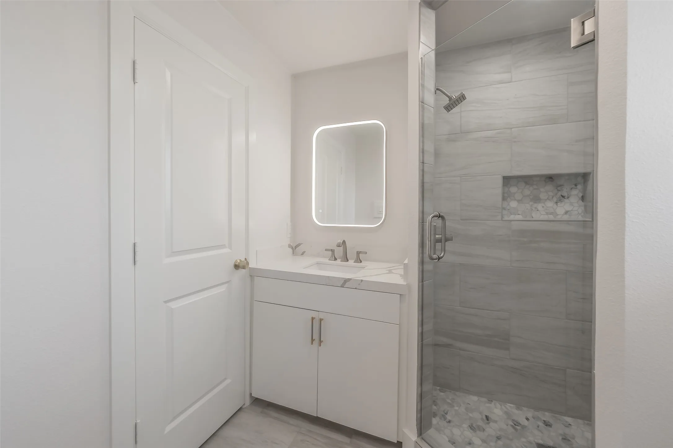 Single Family Residence For Sale in Tarrant County , 6532 Moonglow Lane, Watauga, Texas 76148, 3 Bedroom, 2 Bathroom, Garage spaces, 1,617 Sqft, built in 1970, mls#21294914, Real Estate Agent in Watauga, Homes For Sale in Tarrant county, Homes For Sale in Watauga, Realtor in Watauga Texas, Real Estate Brokerage Independent Realty Texas, Luminita Cordes Realtor