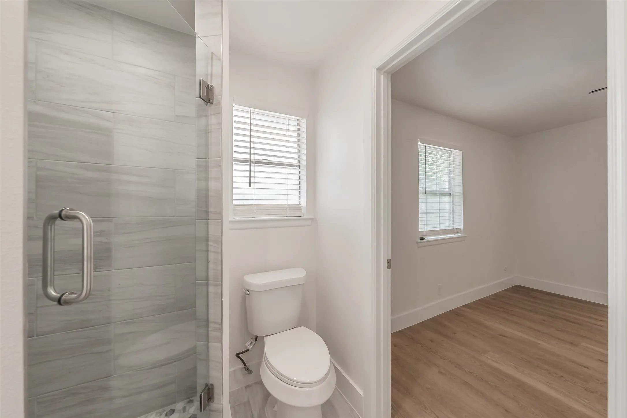 Single Family Residence For Sale in Tarrant County , 6532 Moonglow Lane, Watauga, Texas 76148, 3 Bedroom, 2 Bathroom, Garage spaces, 1,617 Sqft, built in 1970, mls#21294914, Real Estate Agent in Watauga, Homes For Sale in Tarrant county, Homes For Sale in Watauga, Realtor in Watauga Texas, Real Estate Brokerage Independent Realty Texas, Luminita Cordes Realtor