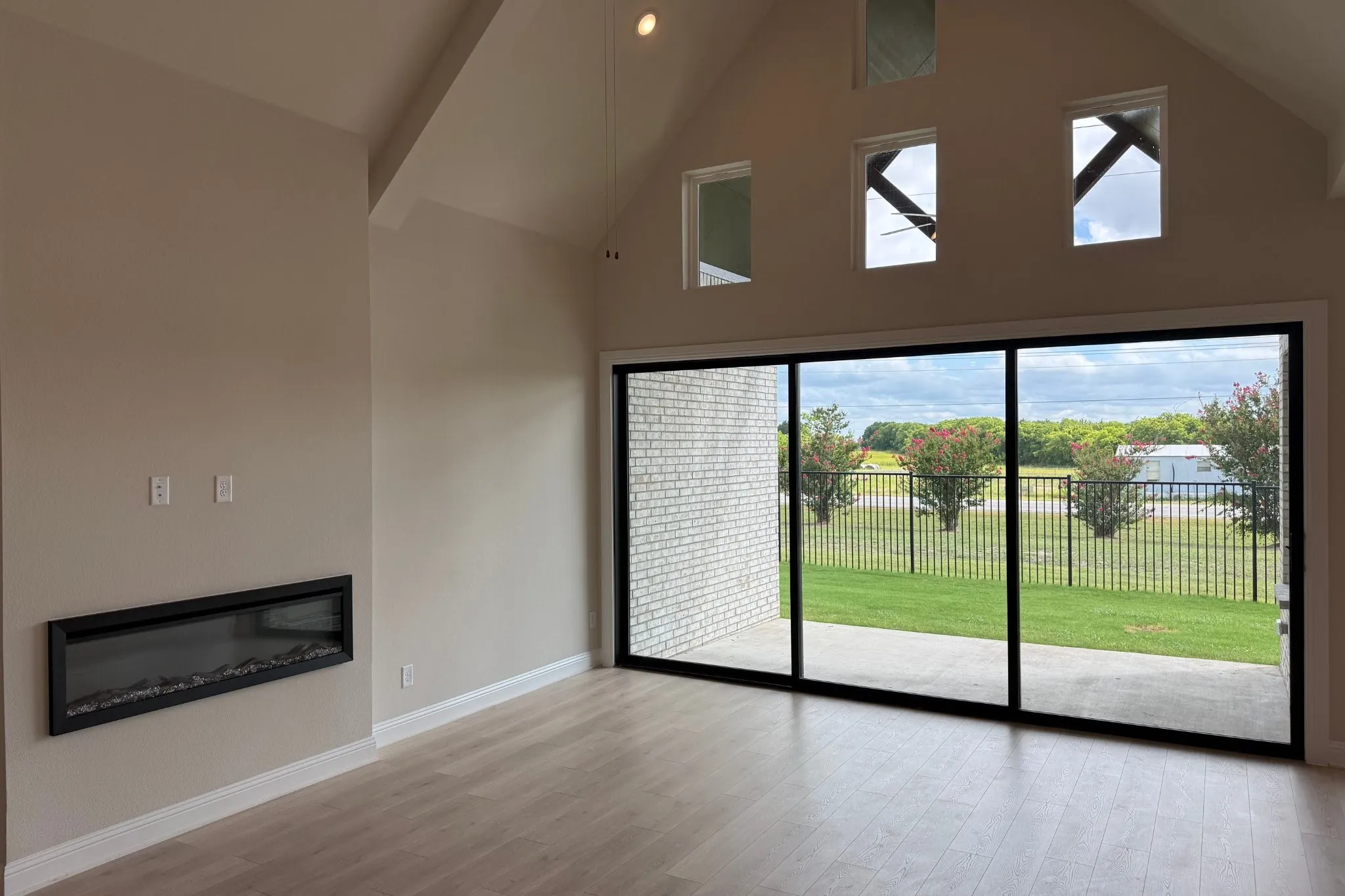Single Family Residence For Sale in Kaufman County , 9825 Palermo Lane, Mesquite, Texas 75126, 4 Bedroom, 3 Bathroom, 2 Garage spaces, 3,001 Sqft, built in 2026, mls#21294962, Real Estate Agent in Mesquite, Homes For Sale in Kaufman county, Homes For Sale in Mesquite, Realtor in Mesquite Texas, Real Estate Brokerage Independent Realty Texas, Luminita Cordes Realtor