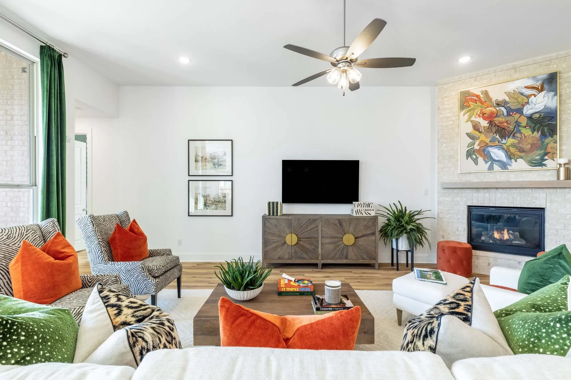 Single Family Residence For Sale in Ellis County , 340 Lacy Oak Lane, Waxahachie, Texas 75165, 4 Bedroom, 4 Bathroom, 3 Garage spaces, 2,822 Sqft, built in 2023, mls#21294673, Real Estate Agent in Waxahachie, Homes For Sale in Ellis county, Homes For Sale in Waxahachie, Realtor in Waxahachie Texas, Real Estate Brokerage Independent Realty Texas, Luminita Cordes Realtor