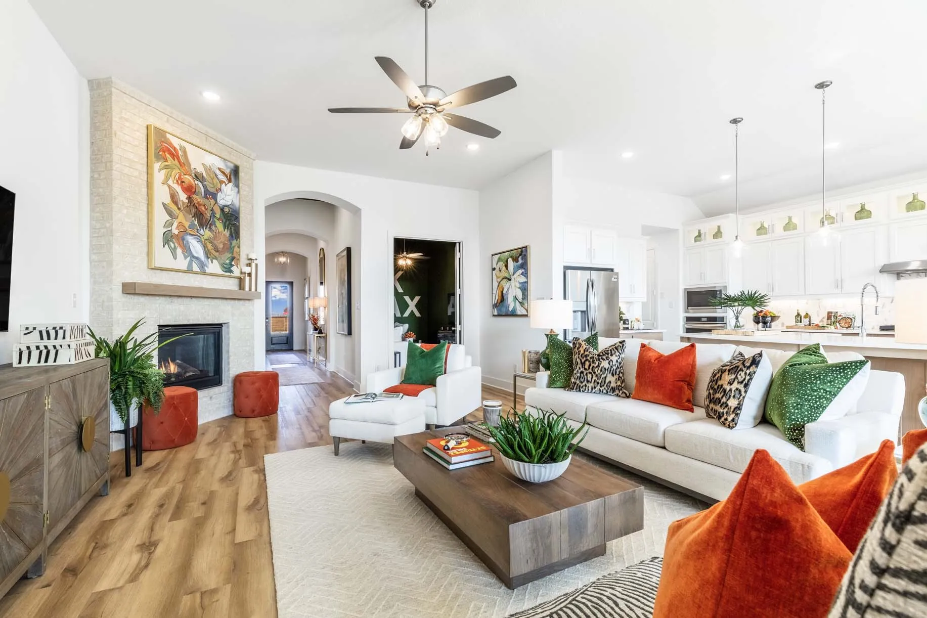 Single Family Residence For Sale in Ellis County , 340 Lacy Oak Lane, Waxahachie, Texas 75165, 4 Bedroom, 4 Bathroom, 3 Garage spaces, 2,822 Sqft, built in 2023, mls#21294673, Real Estate Agent in Waxahachie, Homes For Sale in Ellis county, Homes For Sale in Waxahachie, Realtor in Waxahachie Texas, Real Estate Brokerage Independent Realty Texas, Luminita Cordes Realtor