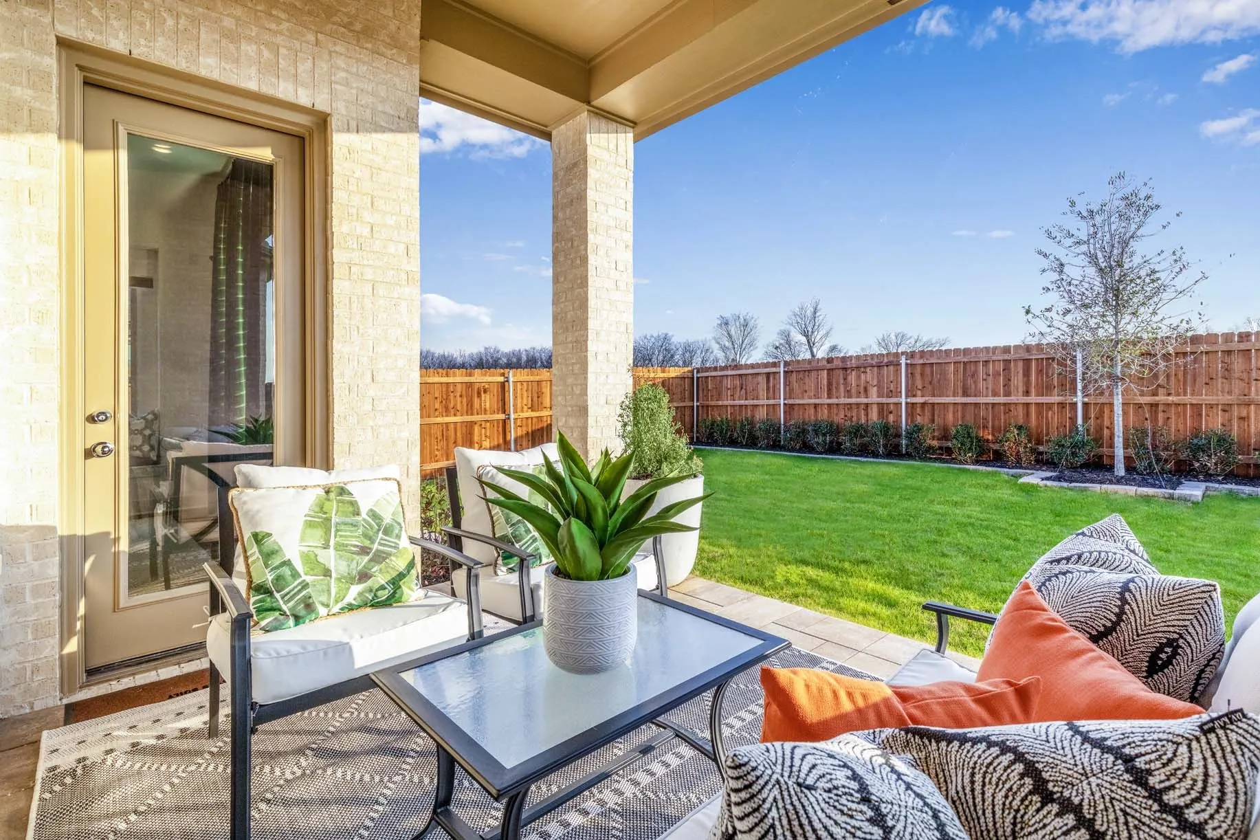Single Family Residence For Sale in Ellis County , 340 Lacy Oak Lane, Waxahachie, Texas 75165, 4 Bedroom, 4 Bathroom, 3 Garage spaces, 2,822 Sqft, built in 2023, mls#21294673, Real Estate Agent in Waxahachie, Homes For Sale in Ellis county, Homes For Sale in Waxahachie, Realtor in Waxahachie Texas, Real Estate Brokerage Independent Realty Texas, Luminita Cordes Realtor