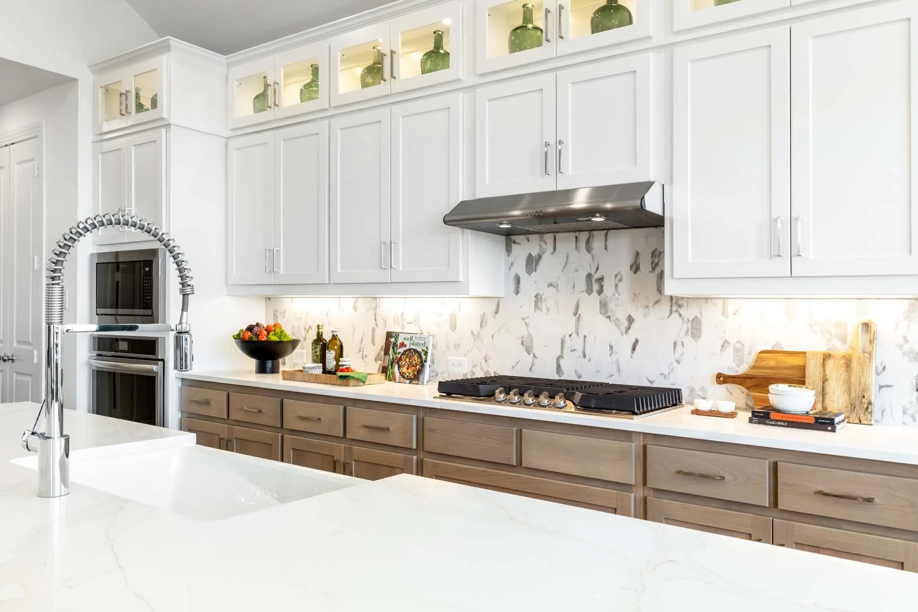 Single Family Residence For Sale in Ellis County , 340 Lacy Oak Lane, Waxahachie, Texas 75165, 4 Bedroom, 4 Bathroom, 3 Garage spaces, 2,822 Sqft, built in 2023, mls#21294673, Real Estate Agent in Waxahachie, Homes For Sale in Ellis county, Homes For Sale in Waxahachie, Realtor in Waxahachie Texas, Real Estate Brokerage Independent Realty Texas, Luminita Cordes Realtor