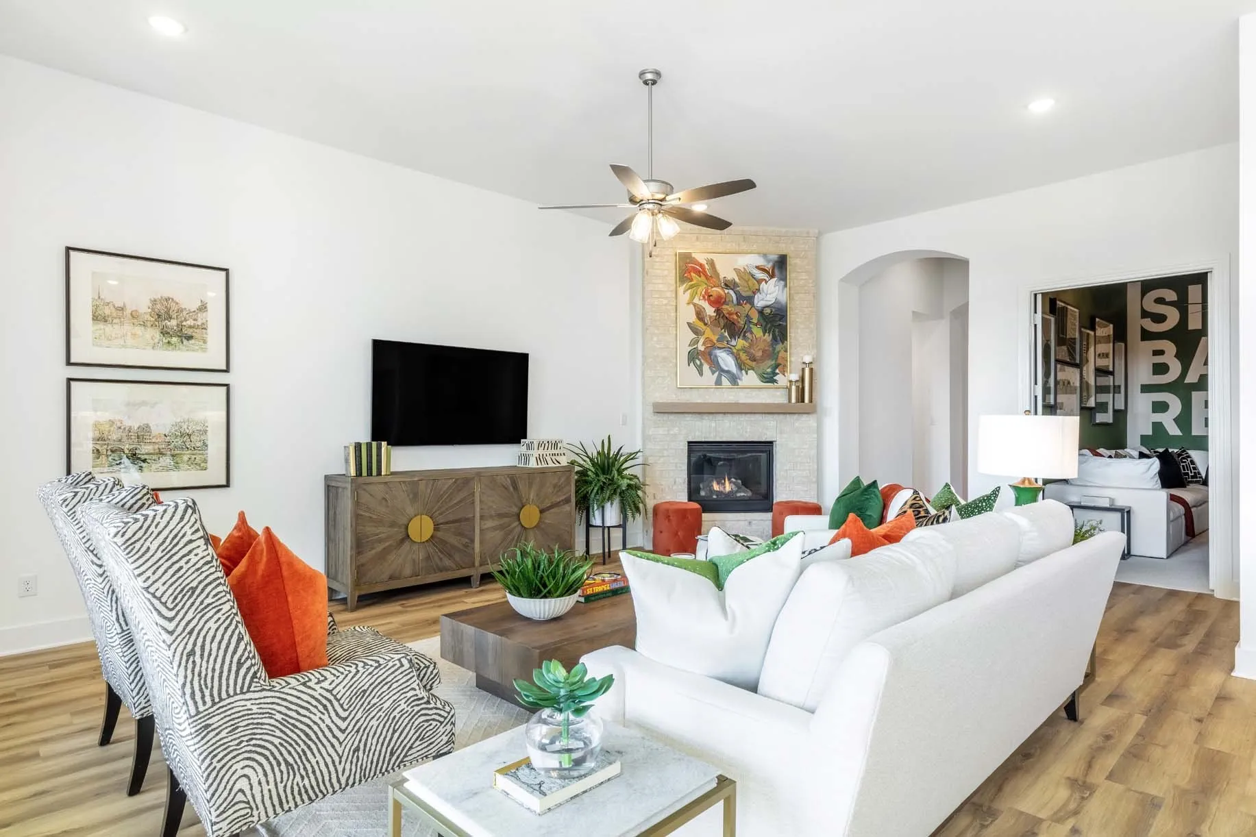 Single Family Residence For Sale in Ellis County , 340 Lacy Oak Lane, Waxahachie, Texas 75165, 4 Bedroom, 4 Bathroom, 3 Garage spaces, 2,822 Sqft, built in 2023, mls#21294673, Real Estate Agent in Waxahachie, Homes For Sale in Ellis county, Homes For Sale in Waxahachie, Realtor in Waxahachie Texas, Real Estate Brokerage Independent Realty Texas, Luminita Cordes Realtor