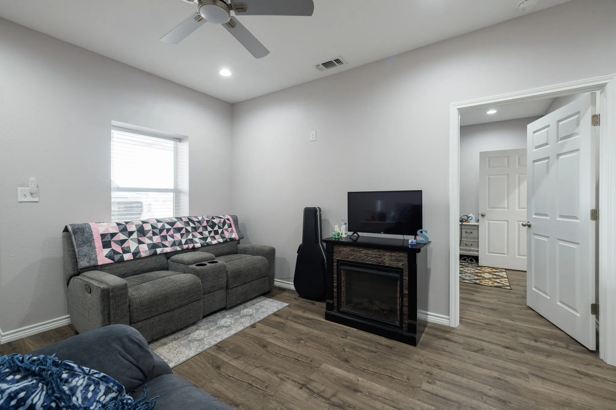 Single Family Residence For Sale in Taylor County , 625 County Road 274, Tuscola, Texas 79562, 3 Bedroom, 4 Bathroom, 2 Garage spaces, 2,620 Sqft, built in 2023, mls#21284874, Real Estate Agent in Tuscola, Homes For Sale in Taylor county, Homes For Sale in Tuscola, Realtor in Tuscola Texas, Real Estate Brokerage Independent Realty Texas, Luminita Cordes Realtor