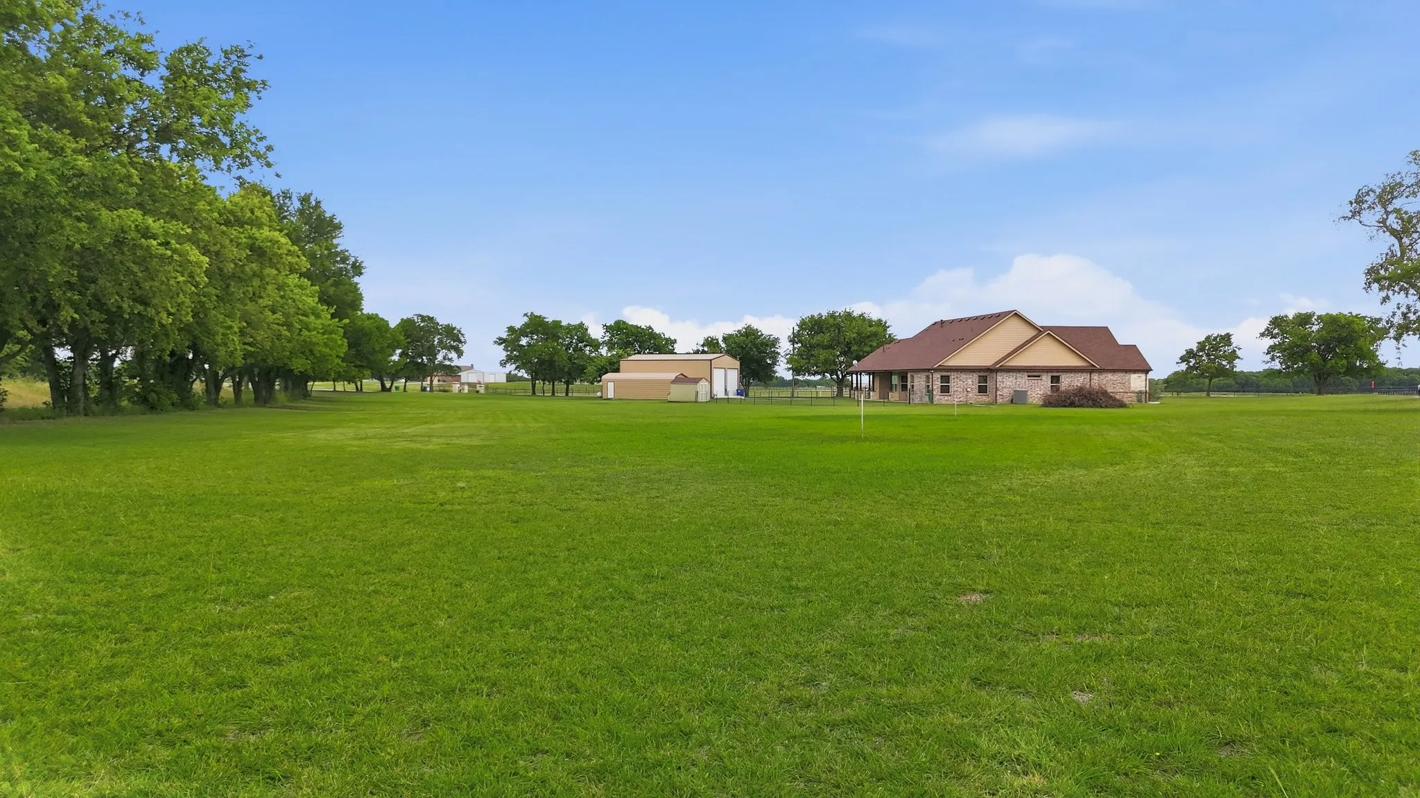 Single Family Residence For Sale in Denton County , 11480 Chisum Road, Sanger, Texas 76266, 4 Bedroom, 3 Bathroom, Garage spaces, 2,469 Sqft, built in 2013, mls#21293390, Real Estate Agent in Sanger, Homes For Sale in Denton county, Homes For Sale in Sanger, Realtor in Sanger Texas, Real Estate Brokerage Independent Realty Texas, Luminita Cordes Realtor