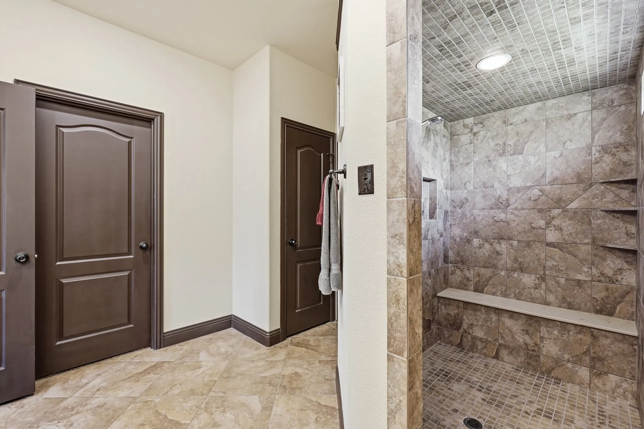 Single Family Residence For Sale in Denton County , 11480 Chisum Road, Sanger, Texas 76266, 4 Bedroom, 3 Bathroom, Garage spaces, 2,469 Sqft, built in 2013, mls#21293390, Real Estate Agent in Sanger, Homes For Sale in Denton county, Homes For Sale in Sanger, Realtor in Sanger Texas, Real Estate Brokerage Independent Realty Texas, Luminita Cordes Realtor